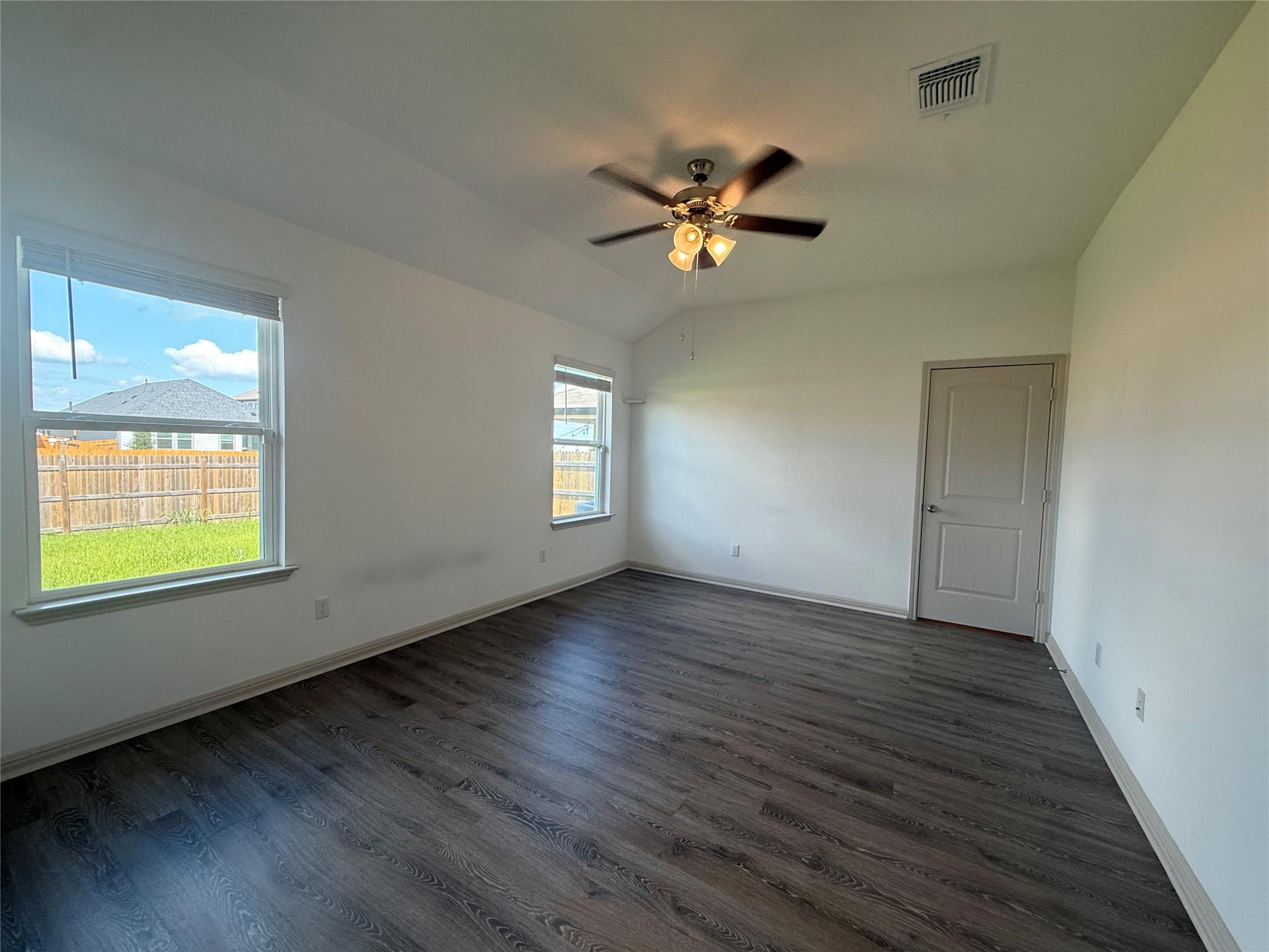 235 Sweetwater Creek Ln, Hutto, TX 78634