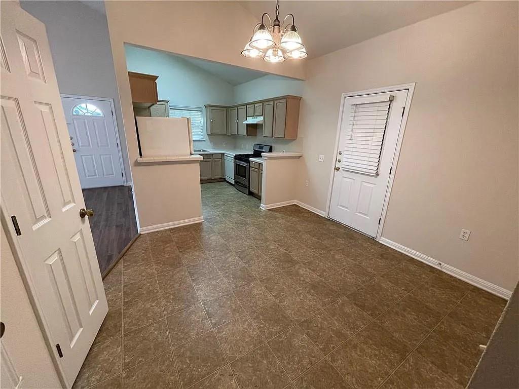 5701 Signal Pt, Austin, TX 78724