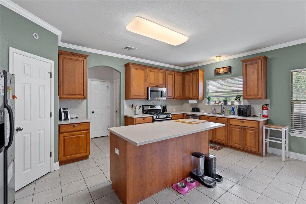 2338 Brookhollow Ter, Georgetown, TX 78626