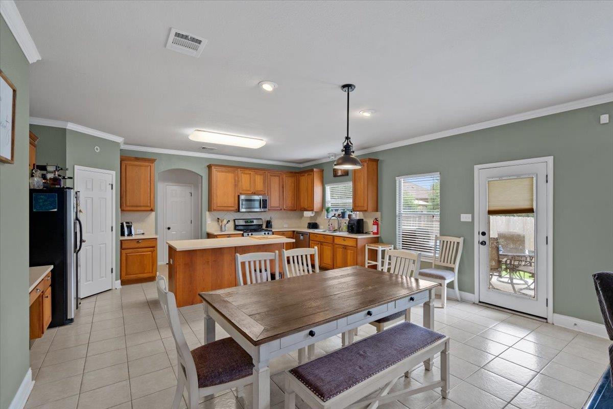 2338 Brookhollow Ter, Georgetown, TX 78626
