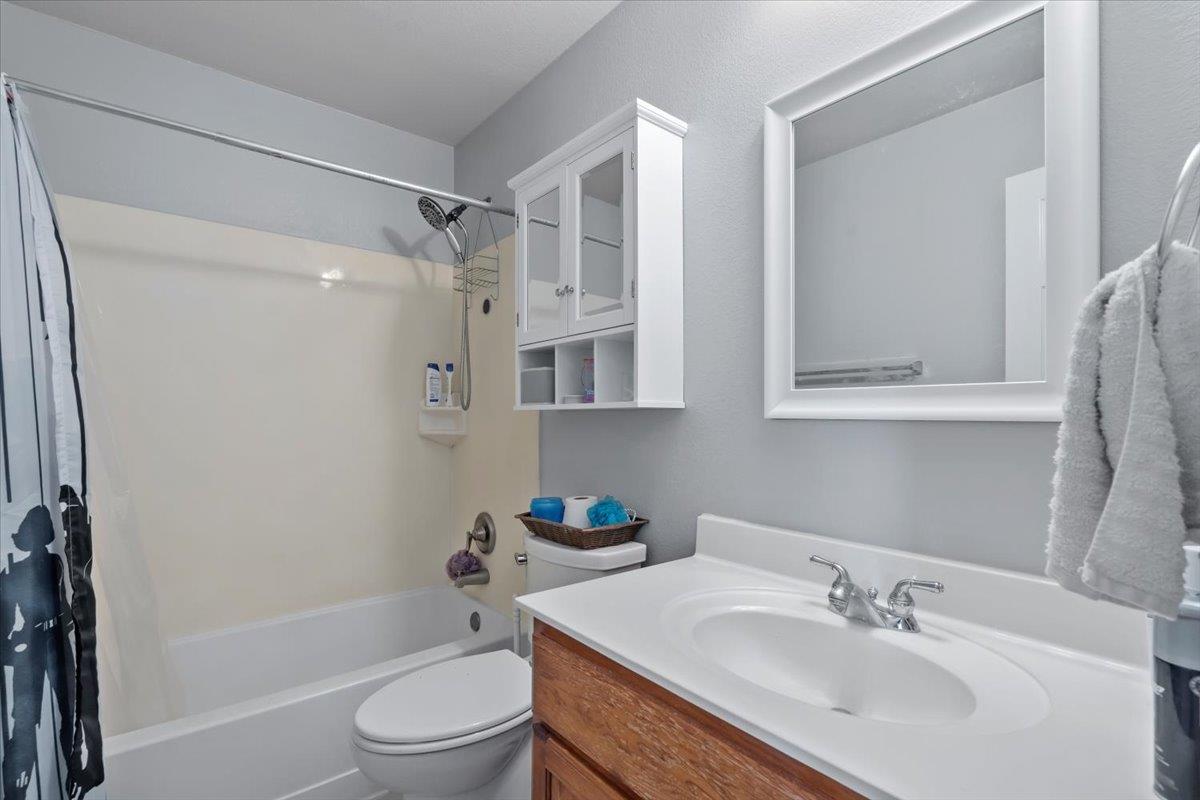 2338 Brookhollow Ter, Georgetown, TX 78626