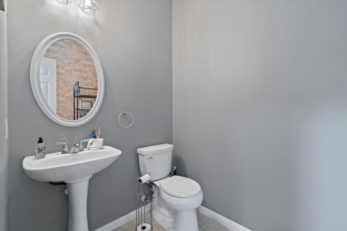 2338 Brookhollow Ter, Georgetown, TX 78626