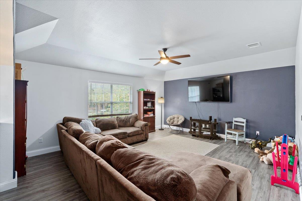 2338 Brookhollow Ter, Georgetown, TX 78626