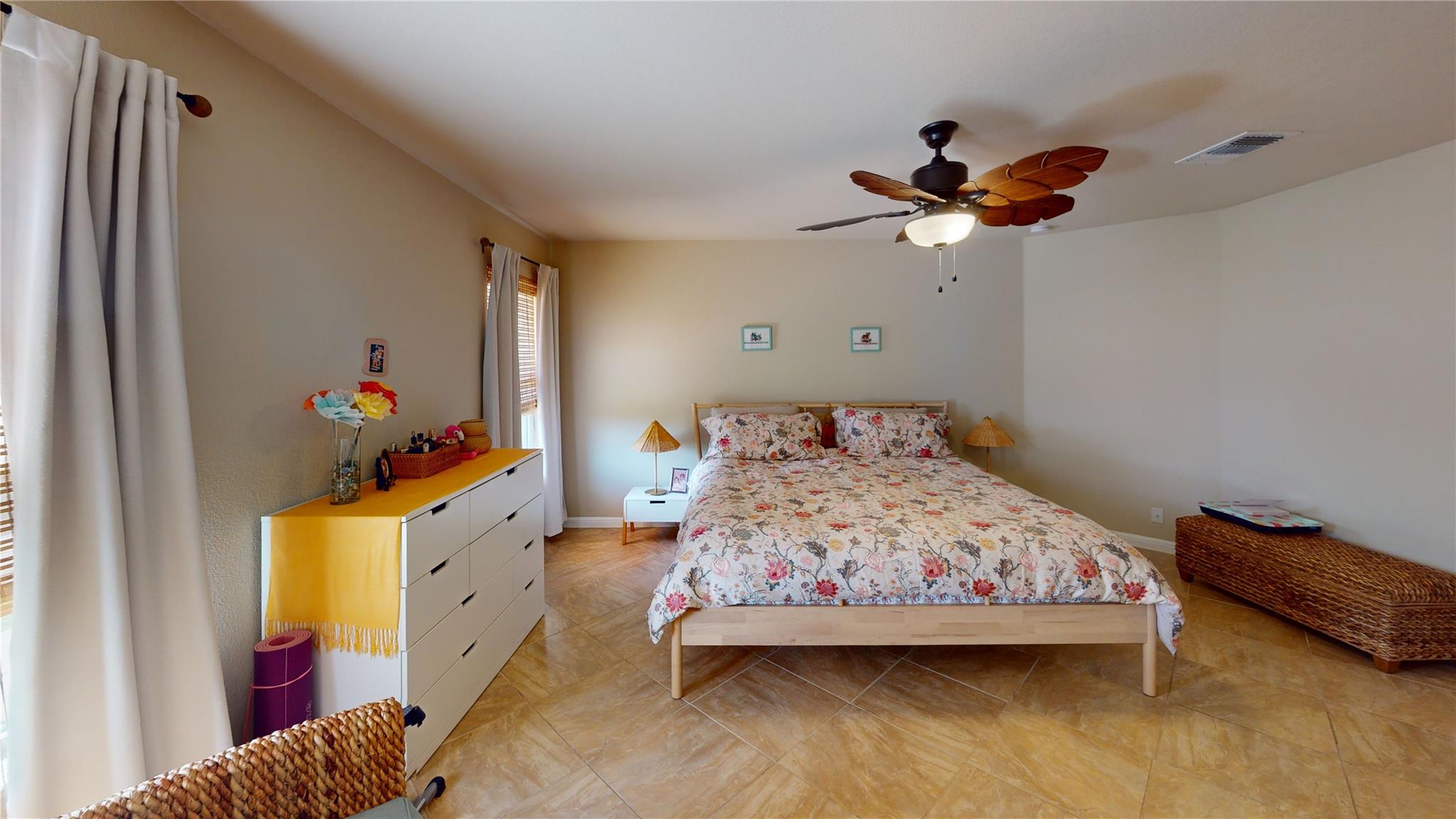 209 Frio River Trl, Hutto, TX 78634