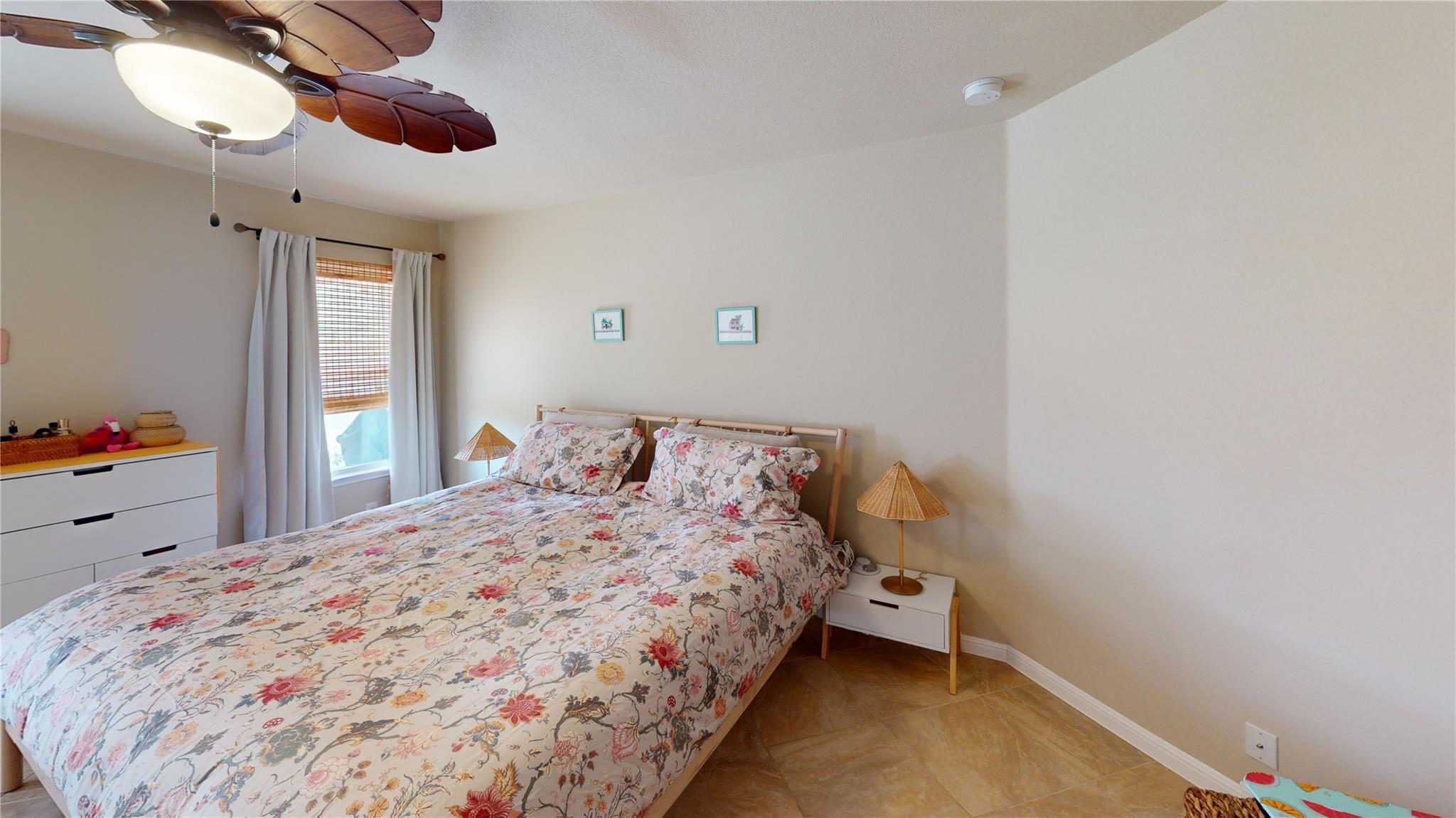 209 Frio River Trl, Hutto, TX 78634