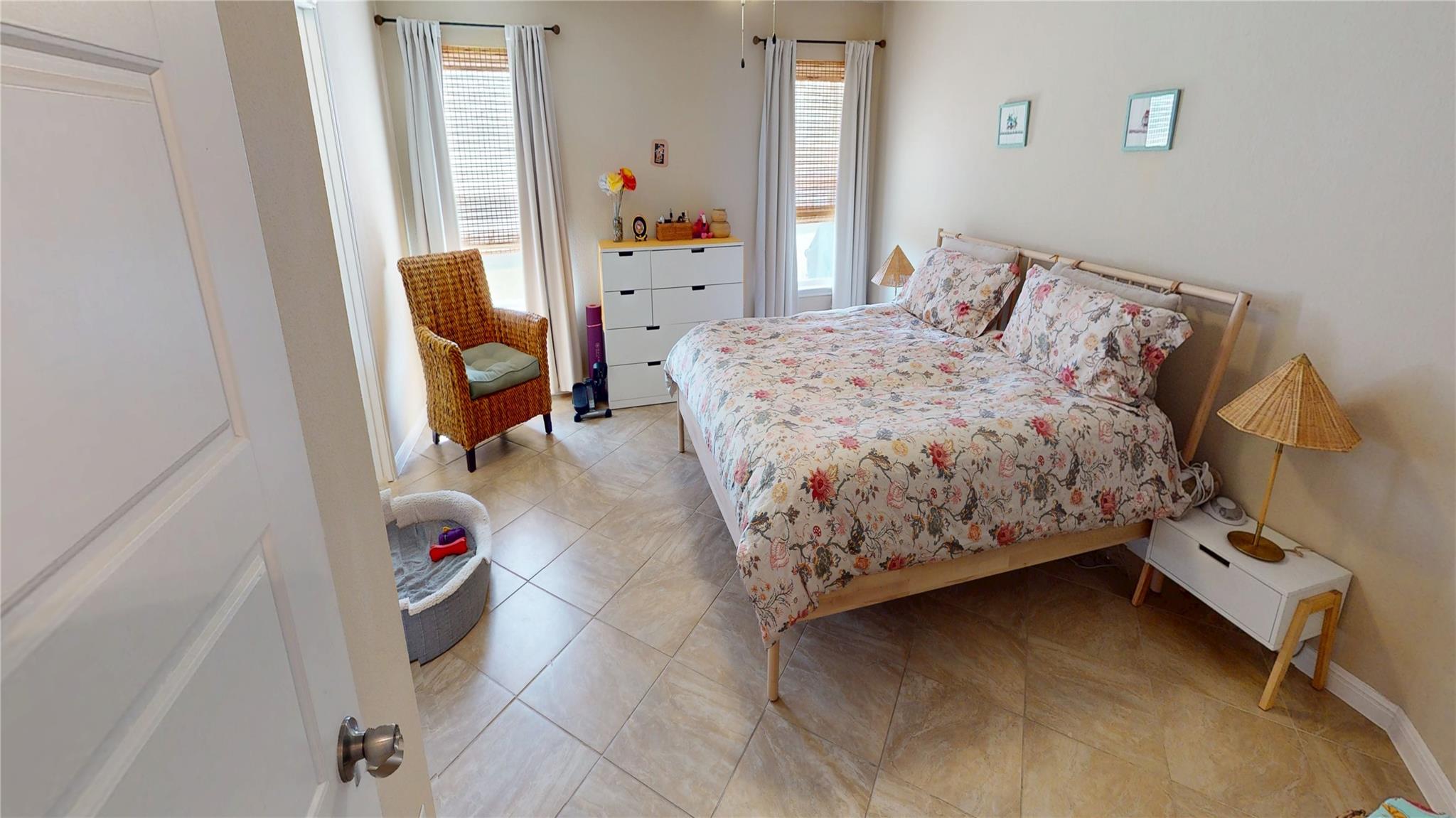 209 Frio River Trl, Hutto, TX 78634