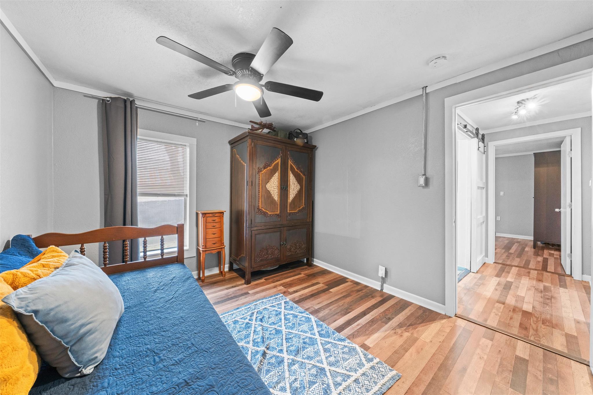 724 Scarbrough St, Rockdale, TX 76567