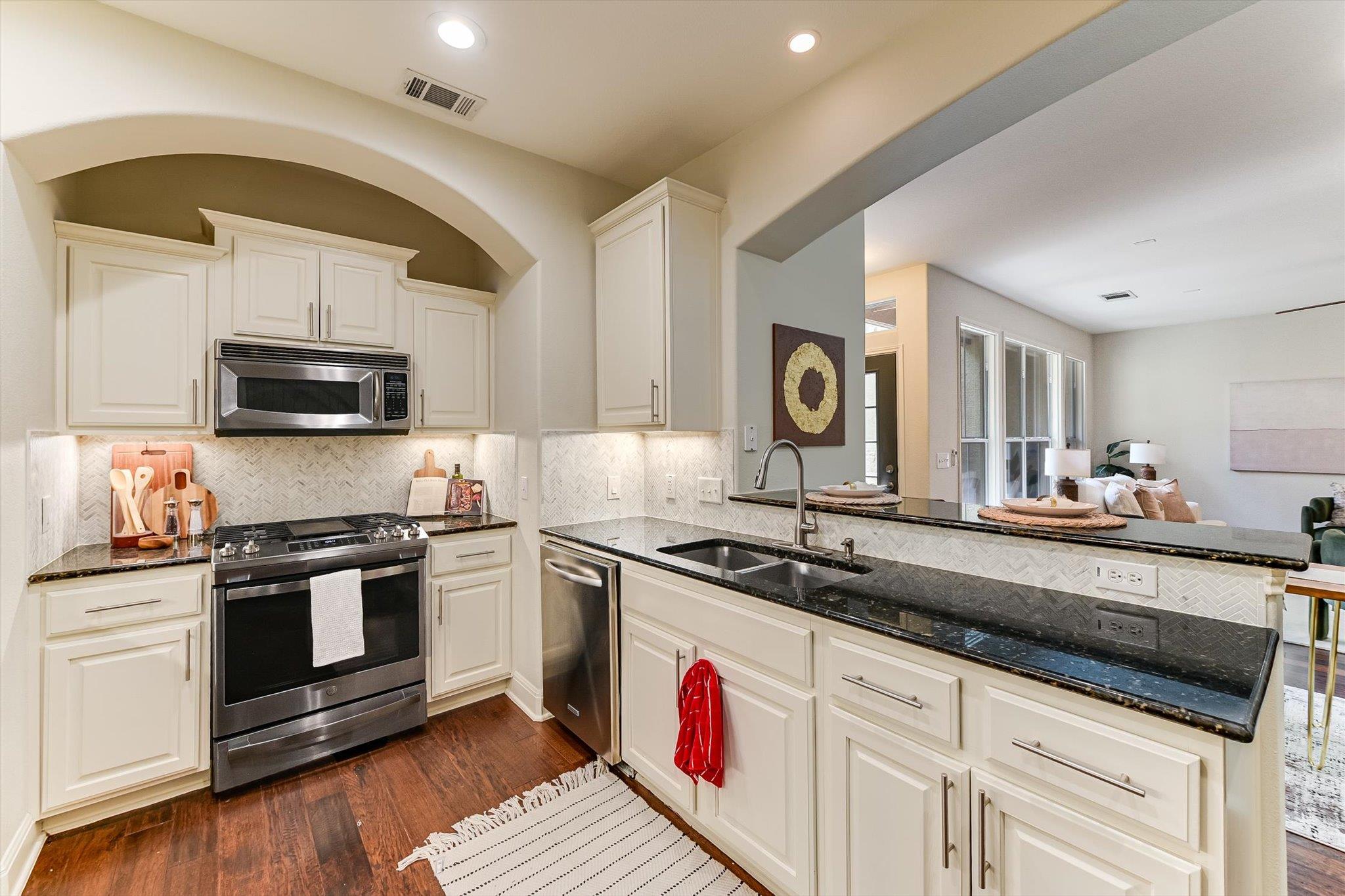 3406 Menchaca Rd # 21, Austin, TX 78704