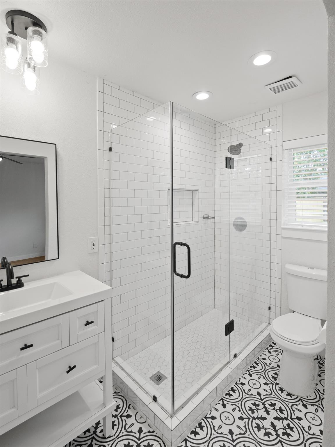 9204 Collinfield Dr, Austin, TX 78758