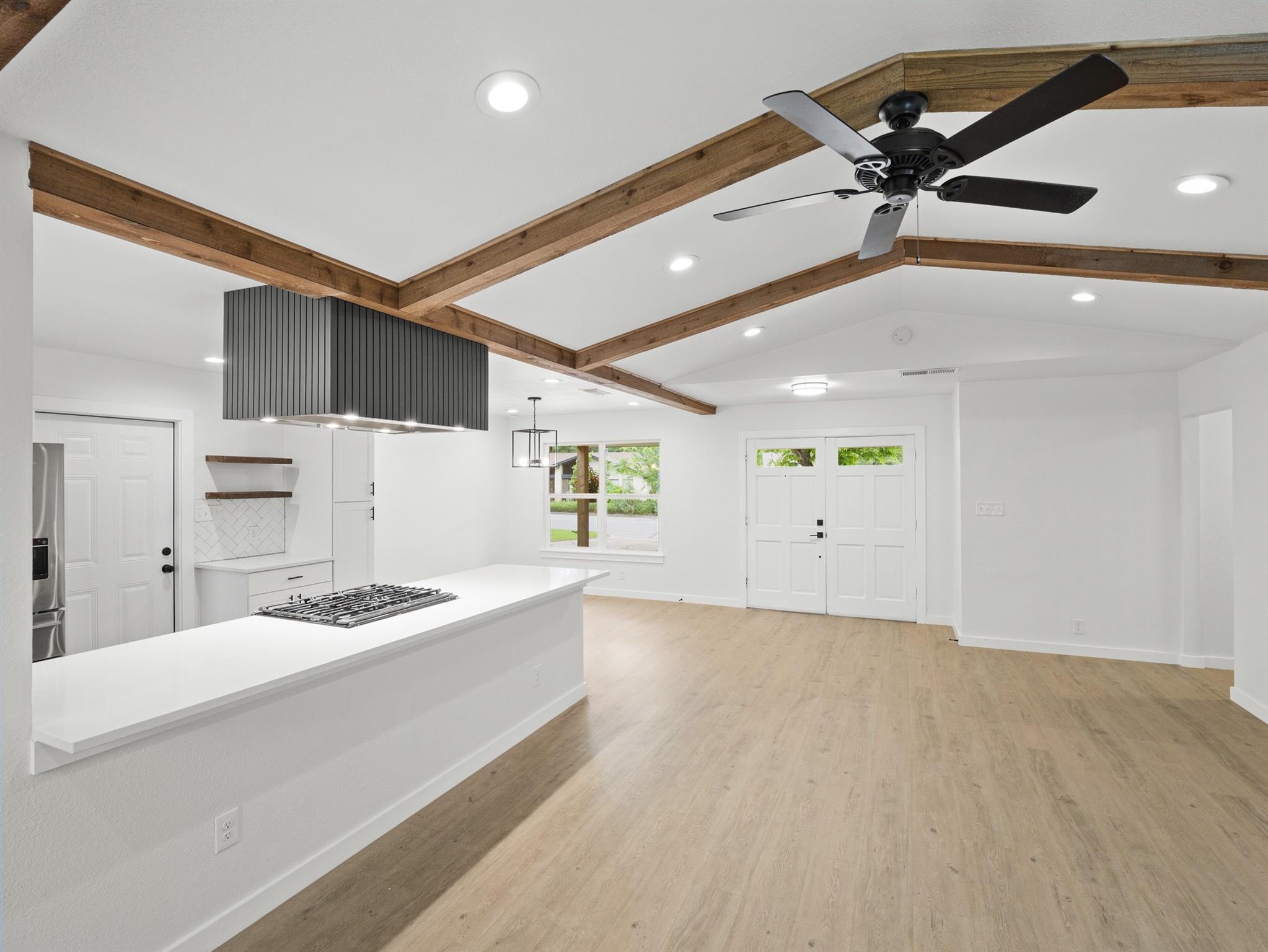 9204 Collinfield Dr, Austin, TX 78758