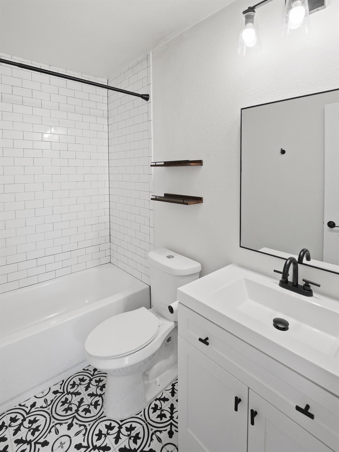 9204 Collinfield Dr, Austin, TX 78758