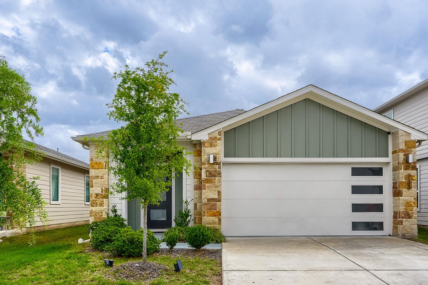 233 NEW HAMPTON Way, San Marcos, TX 78666