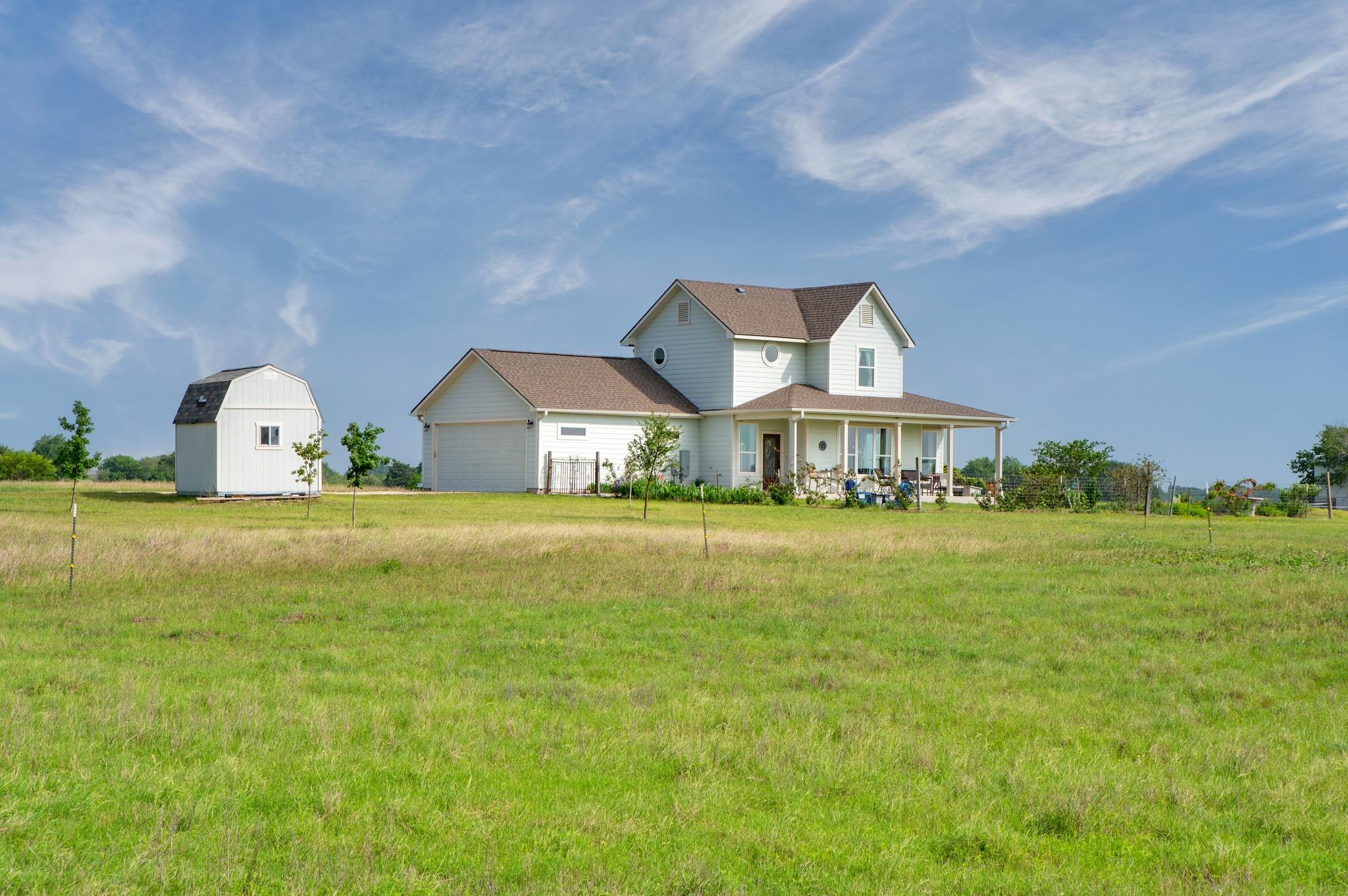 1662 County Road 465, Coupland, TX 78615