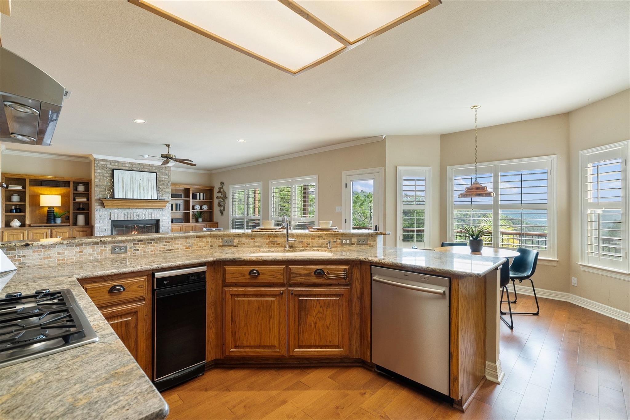 6608 Winterberry Dr, Austin, TX 78750