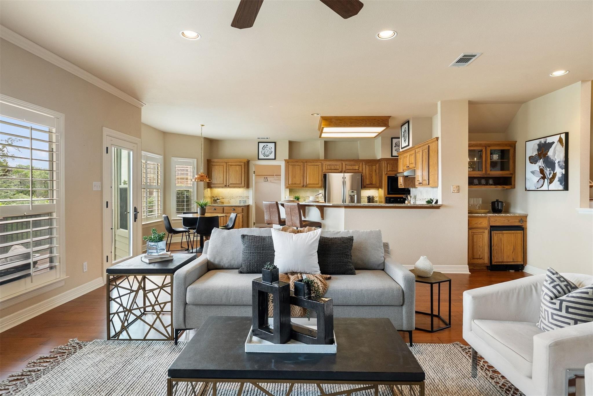 6608 Winterberry Dr, Austin, TX 78750