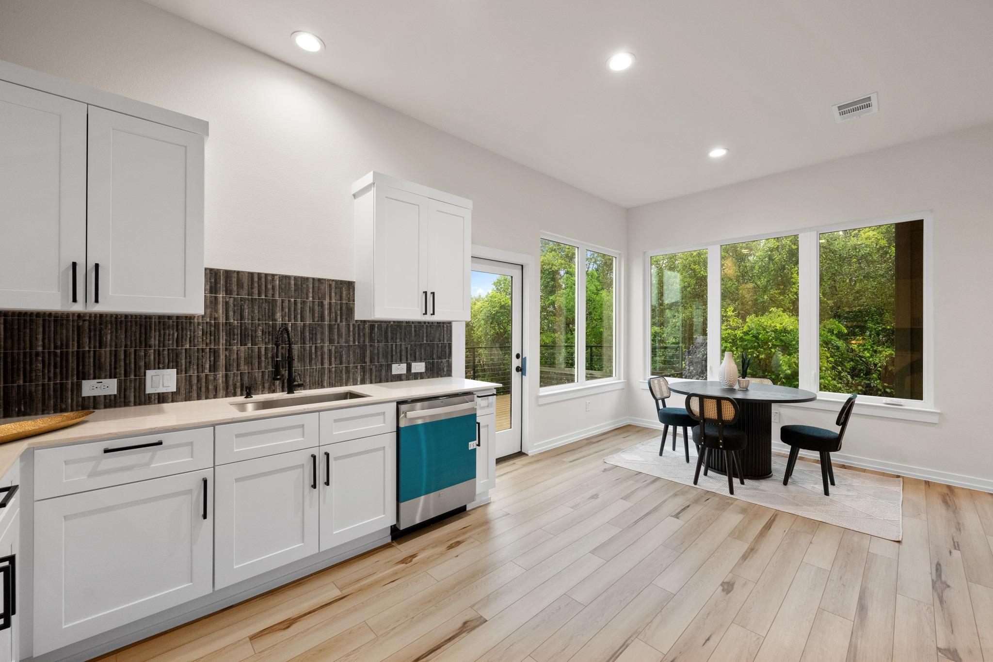 2309 Montopolis Dr # 7, Austin, TX 78741