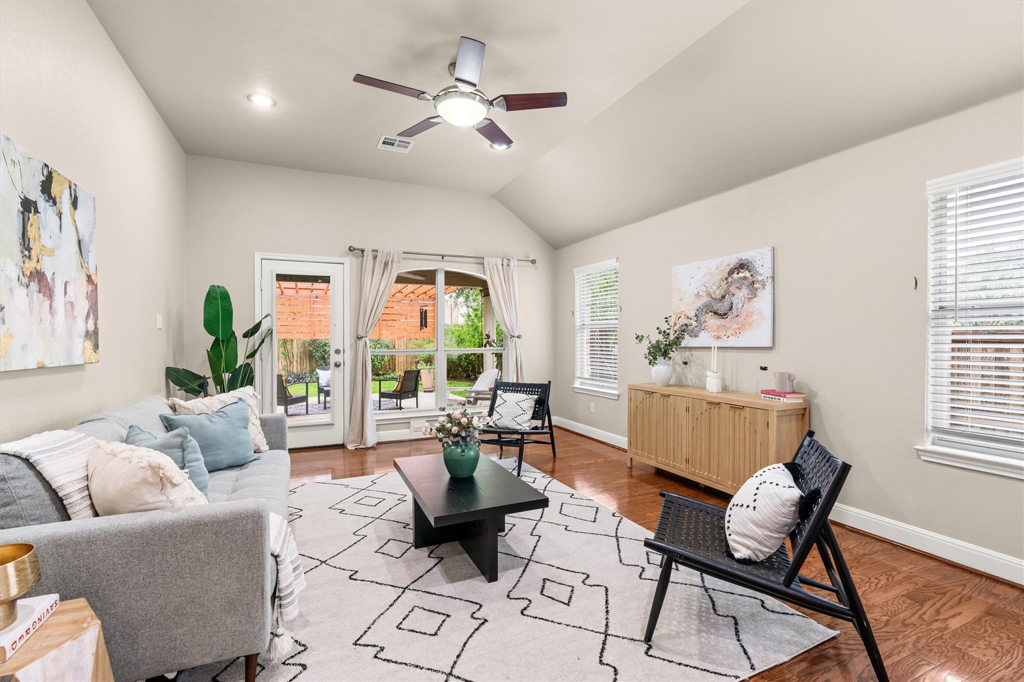 1513 Homewood Cir, Round Rock, TX 78665