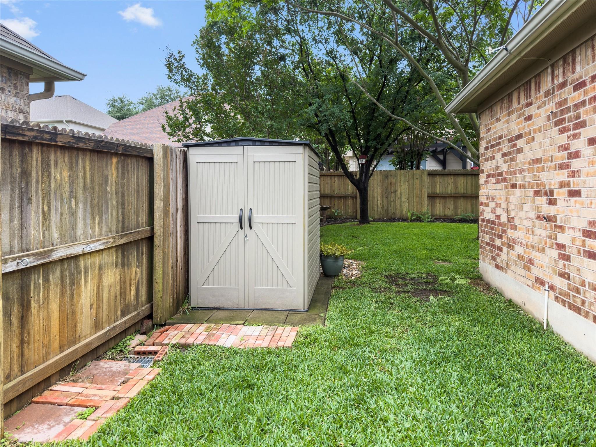 1513 Homewood Cir, Round Rock, TX 78665