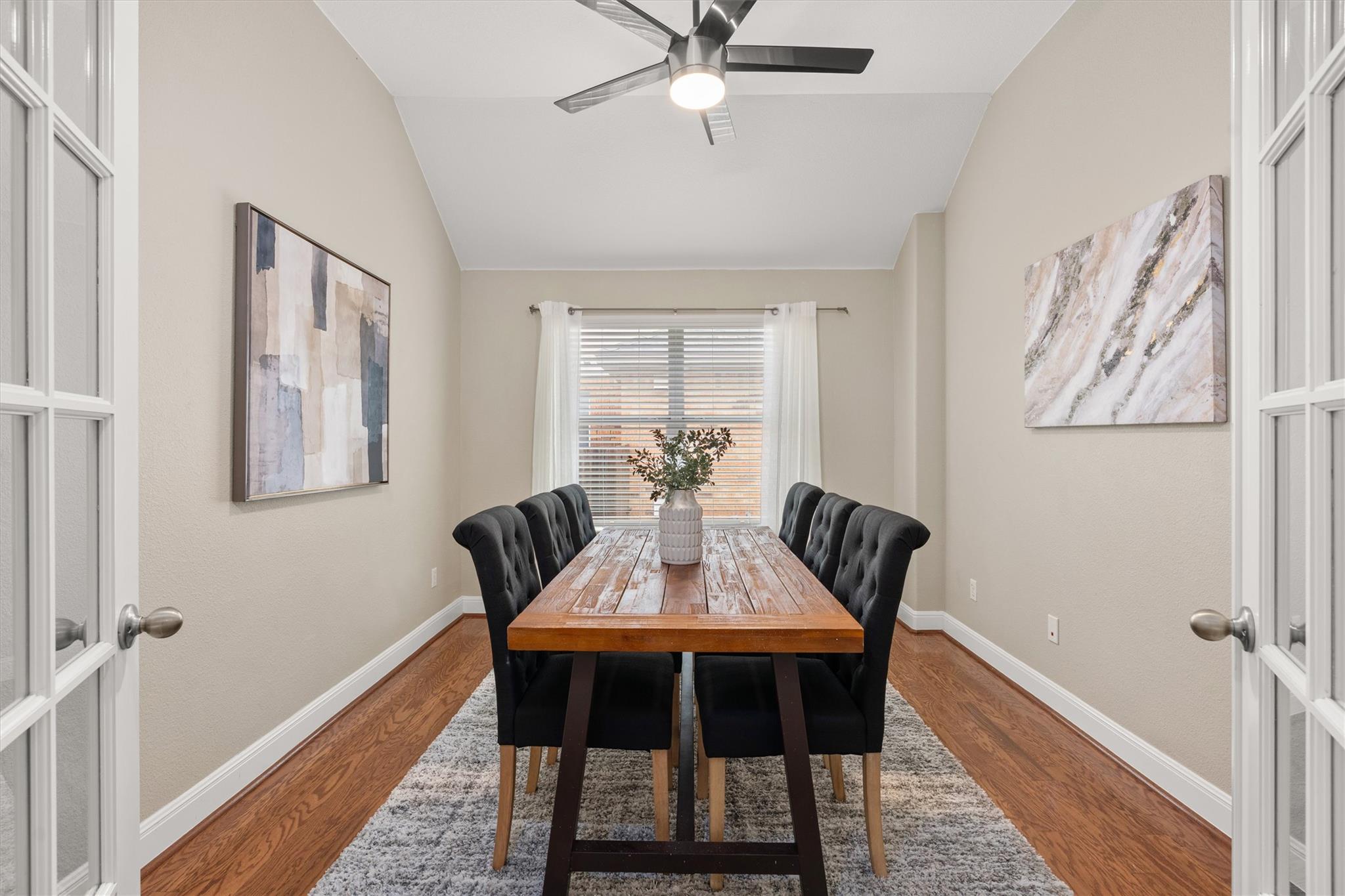 1513 Homewood Cir, Round Rock, TX 78665