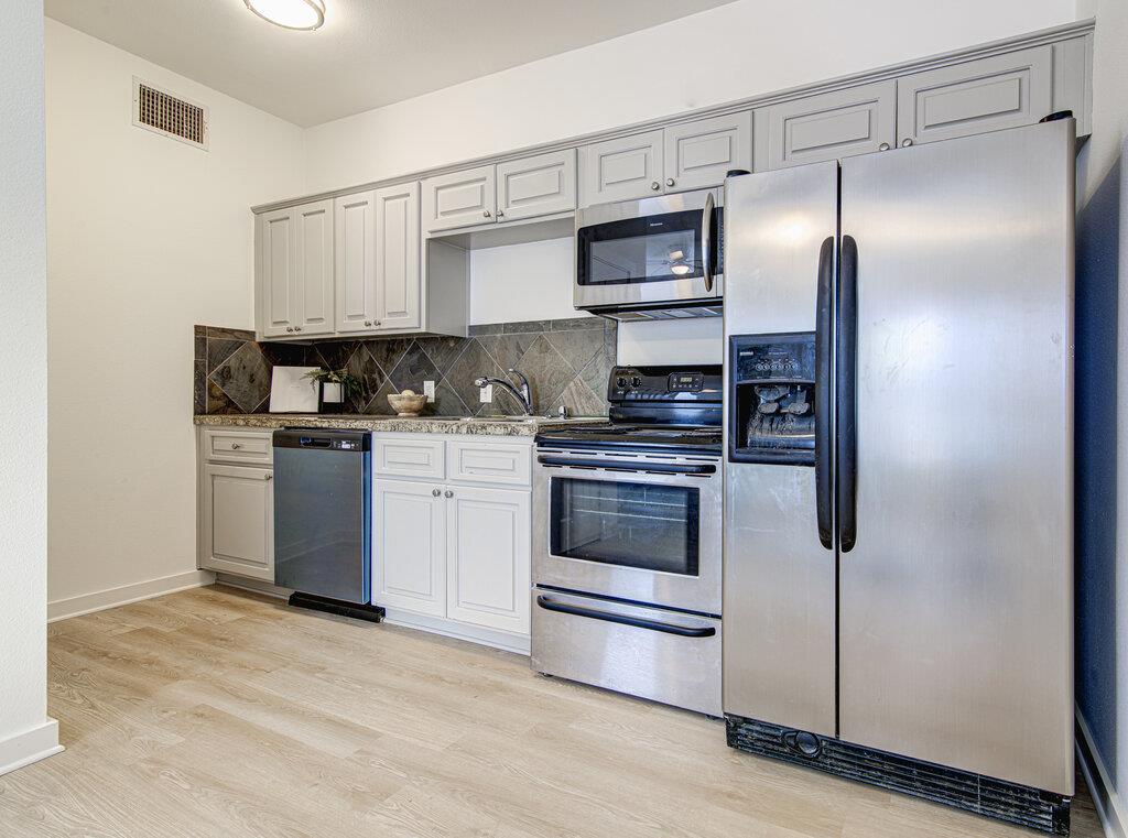 2106 Cullen Ave # 208, Austin, TX 78757