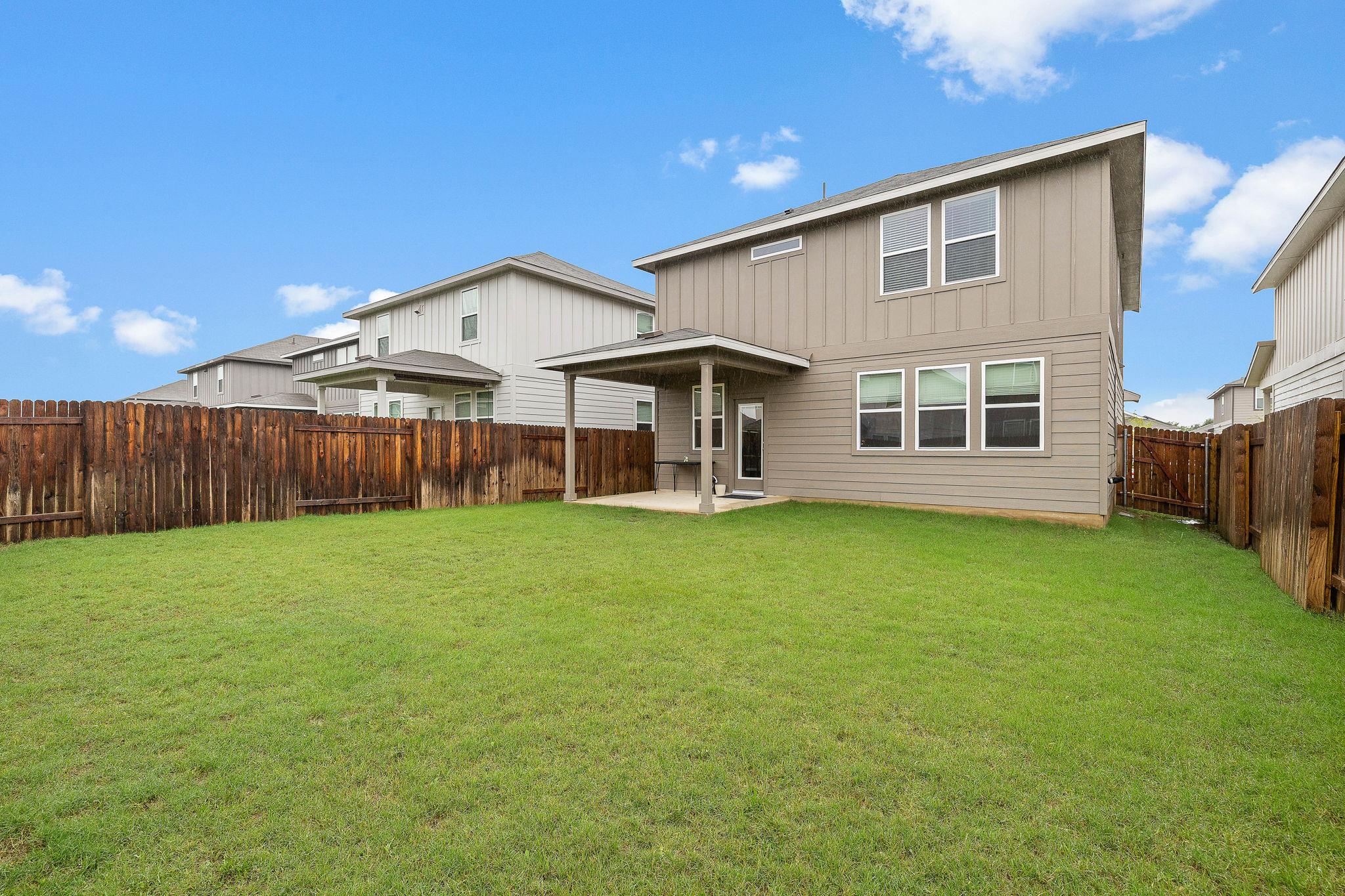 129 Greenway Ln, Georgetown, TX 78628