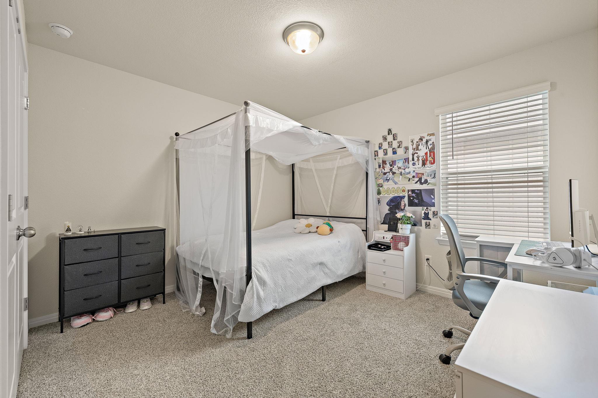 129 Greenway Ln, Georgetown, TX 78628