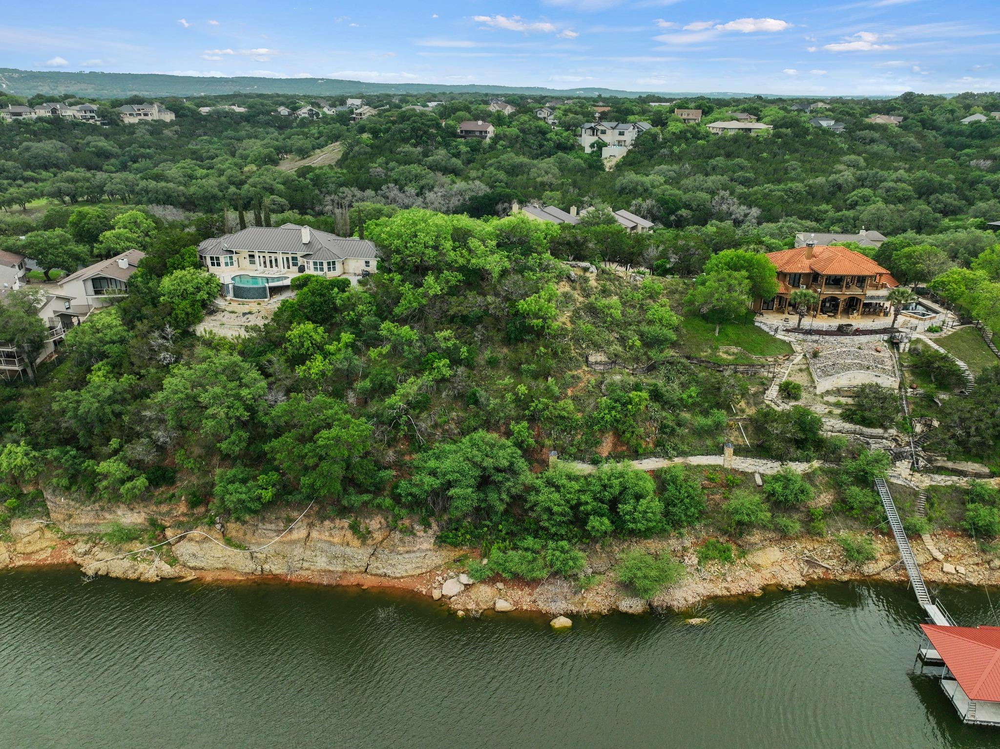 343 Harbor Dr, Spicewood, TX 78669