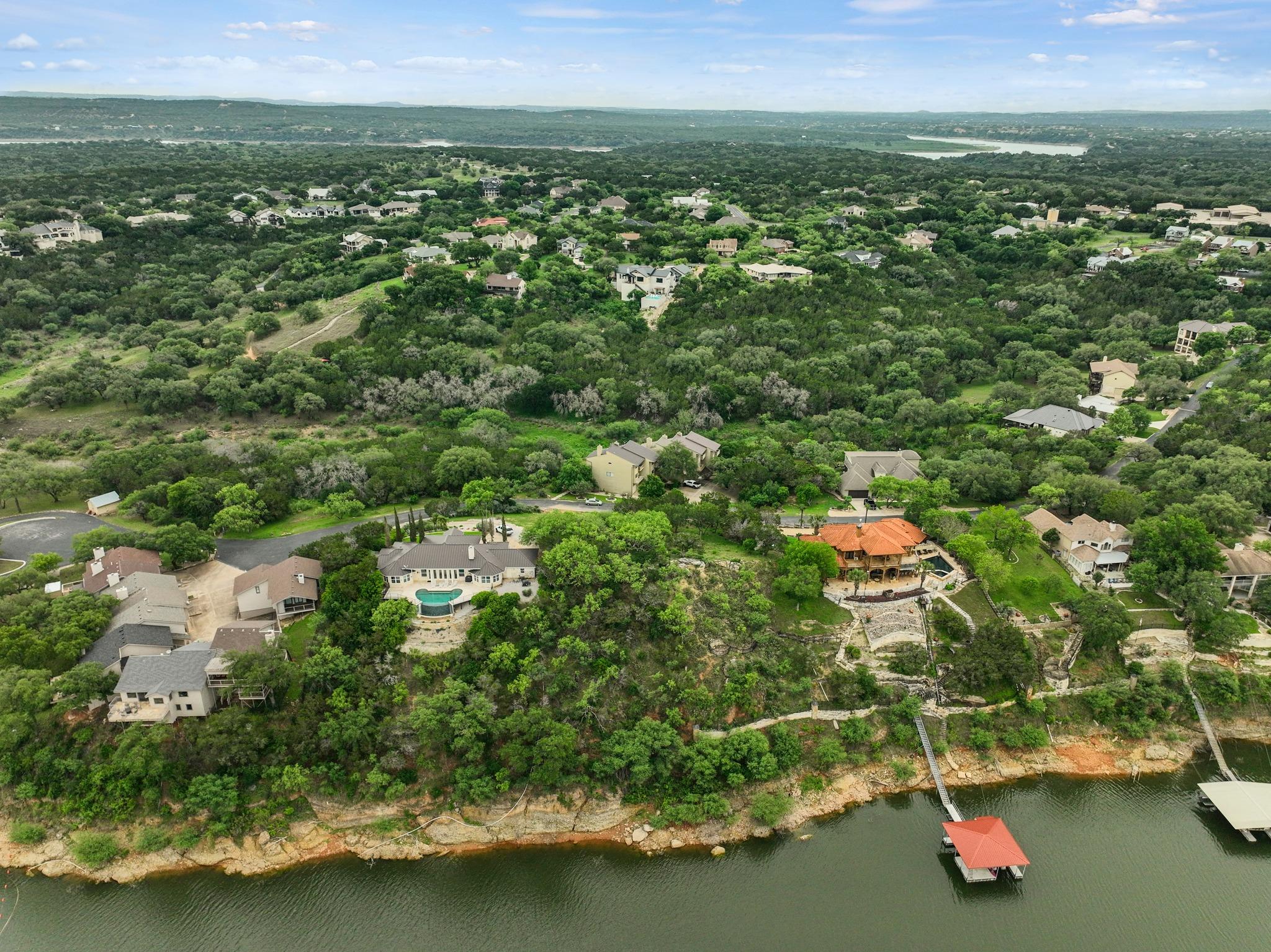 343 Harbor Dr, Spicewood, TX 78669