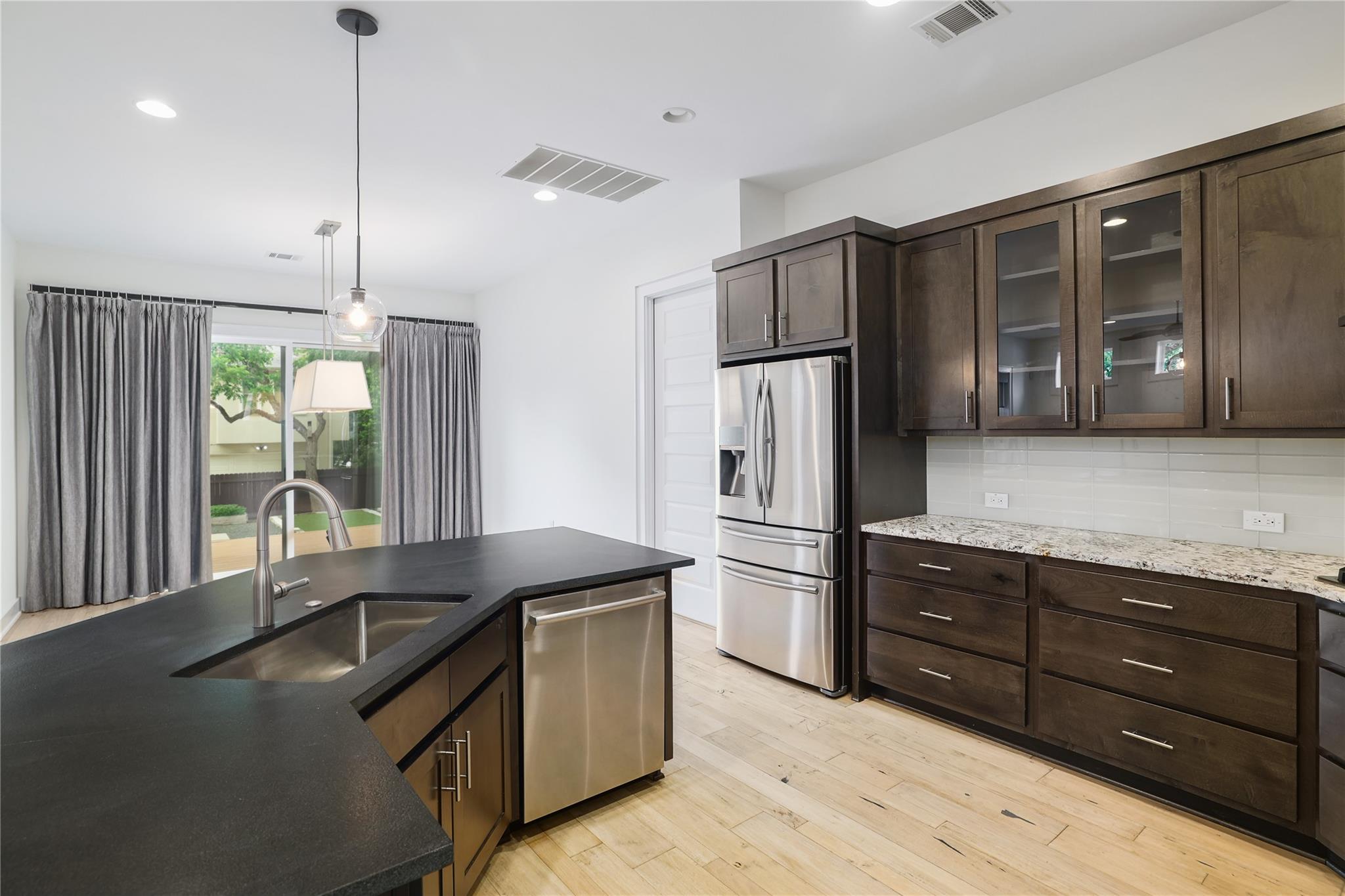 701 Josephine St, Austin, TX 78704