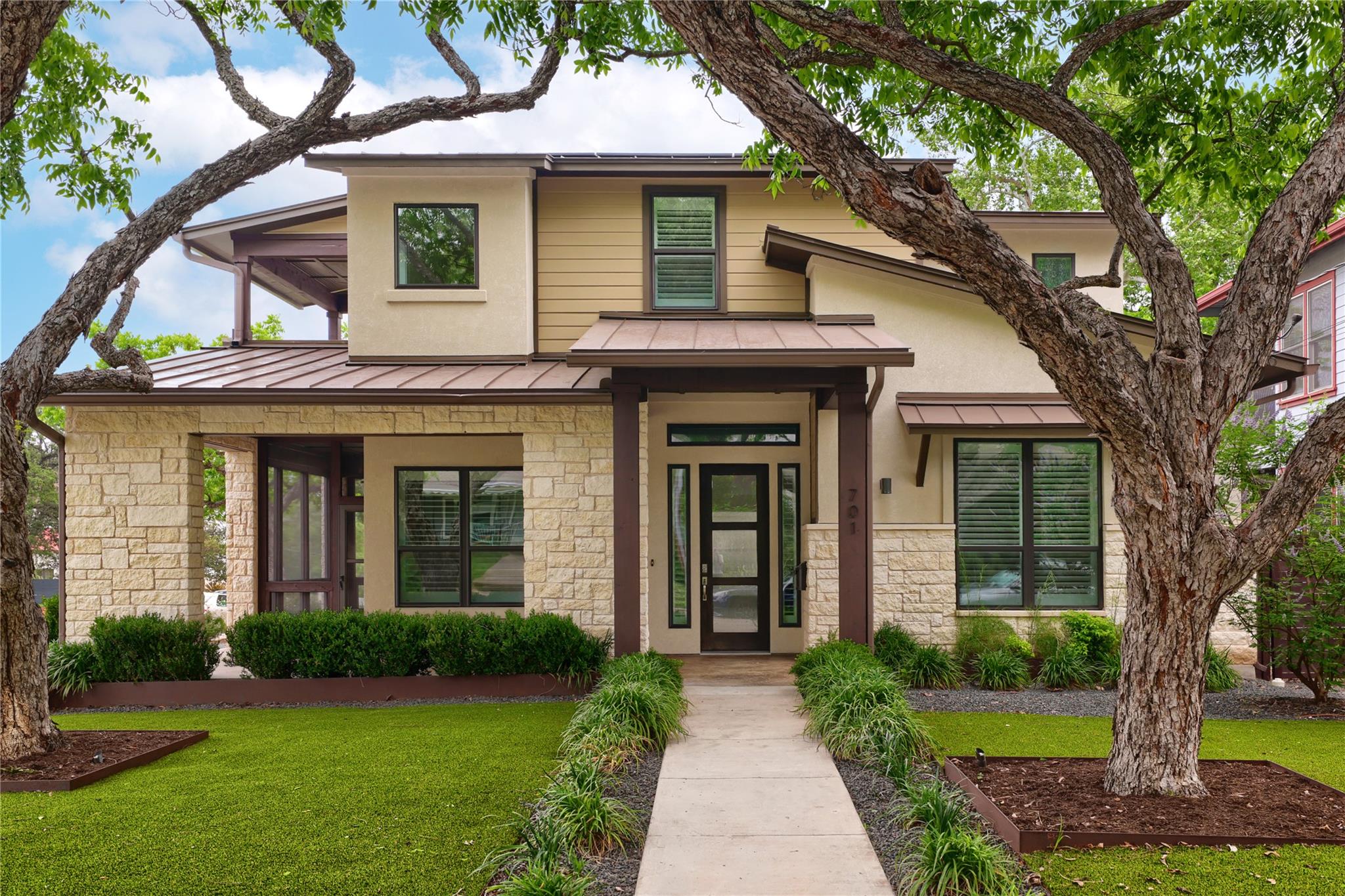 701 Josephine St, Austin, TX 78704