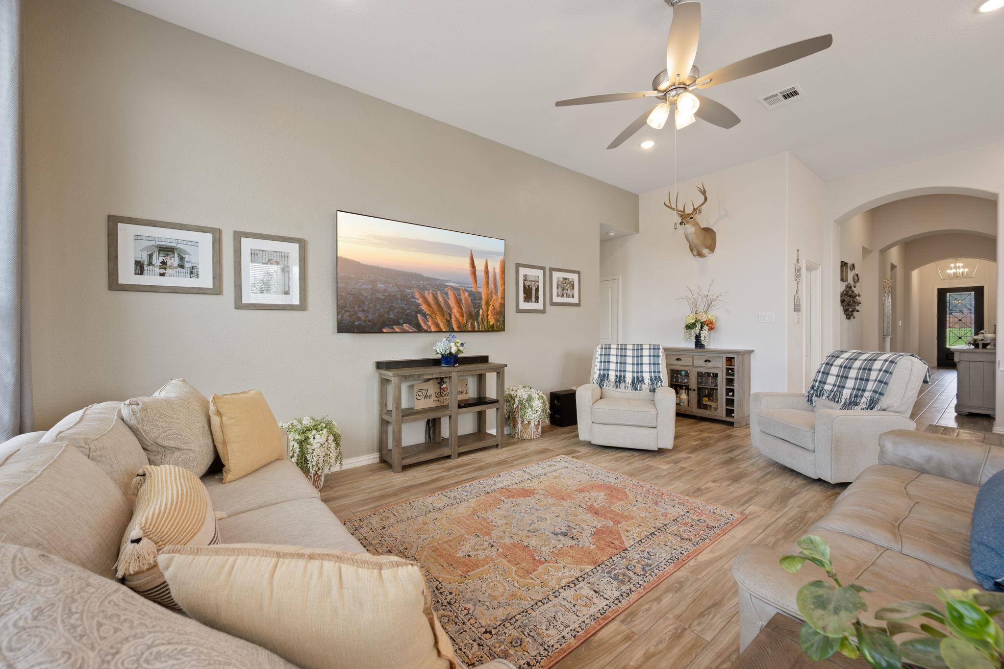 22601 Maidengrass Ln, Lago Vista, TX 78645