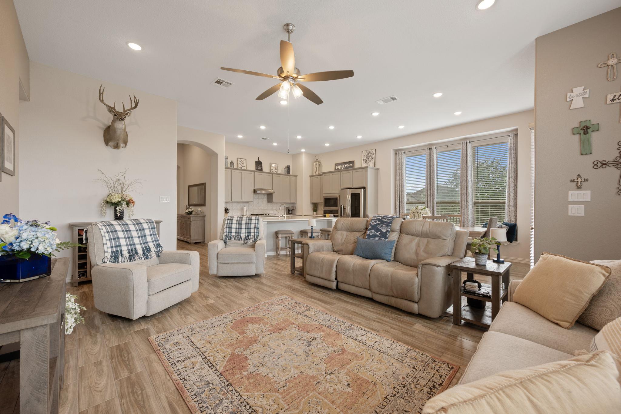 22601 Maidengrass Ln, Lago Vista, TX 78645