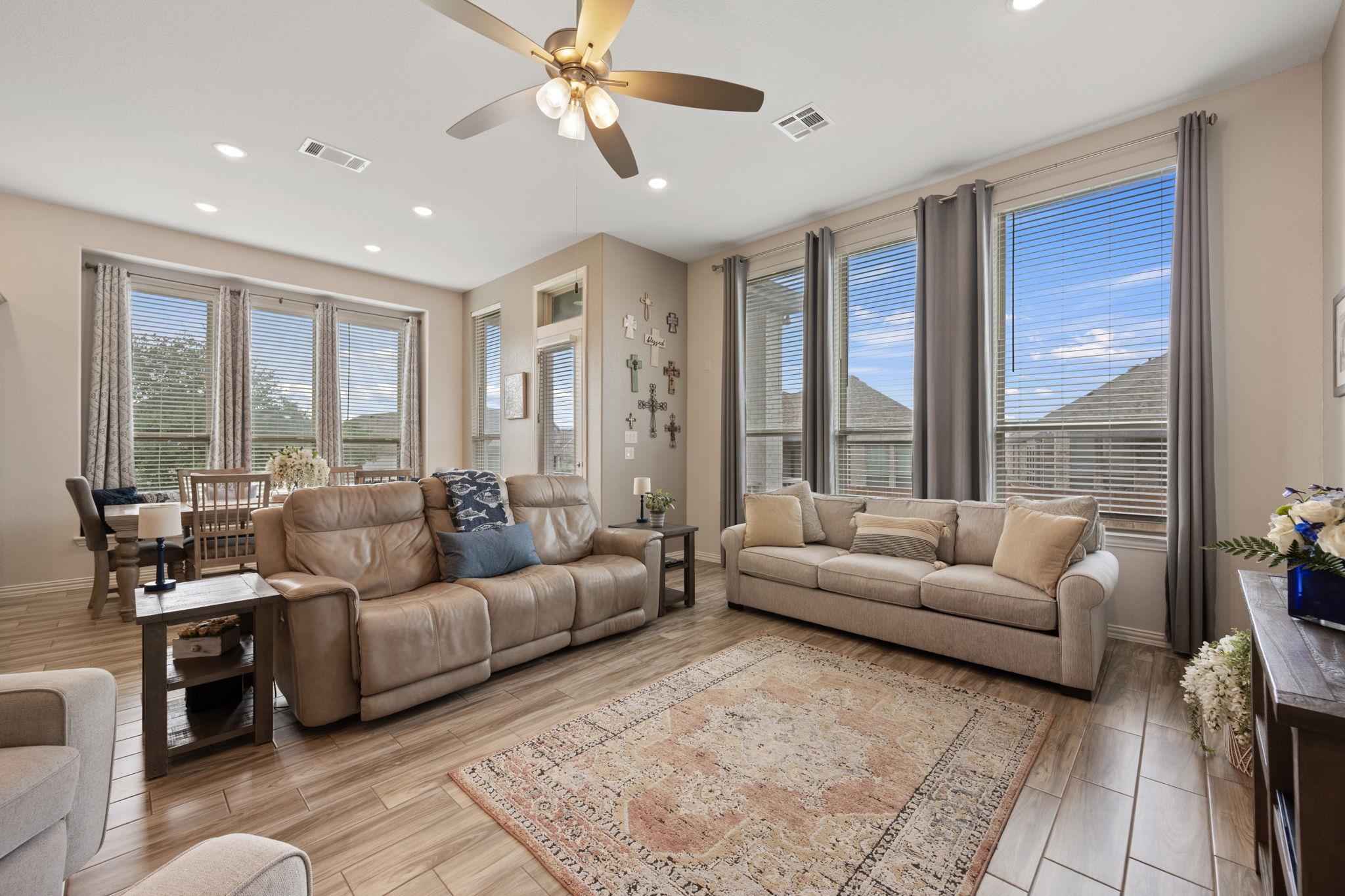 22601 Maidengrass Ln, Lago Vista, TX 78645