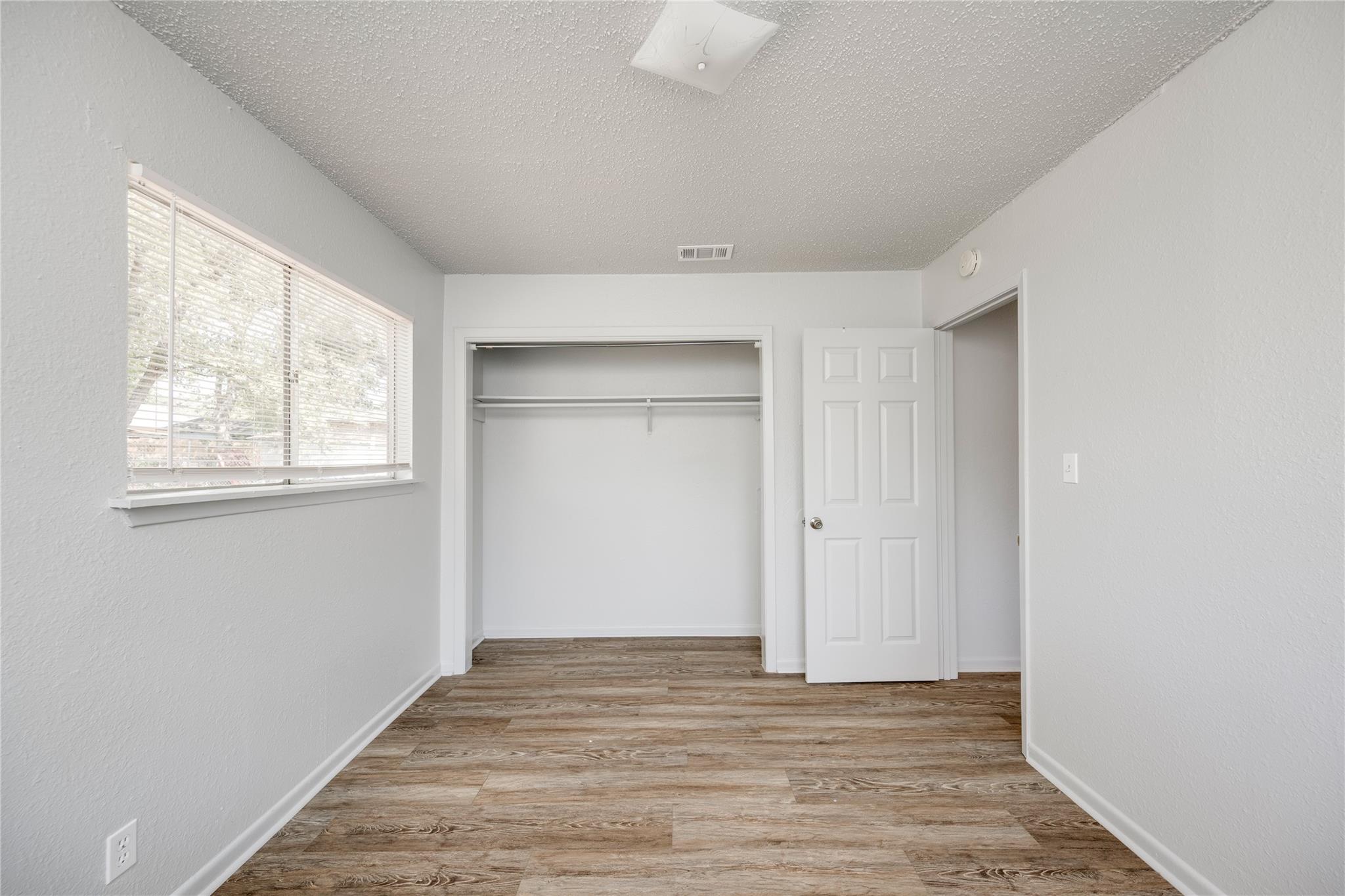 5900 Glen Meadow Dr, Austin, TX 78745