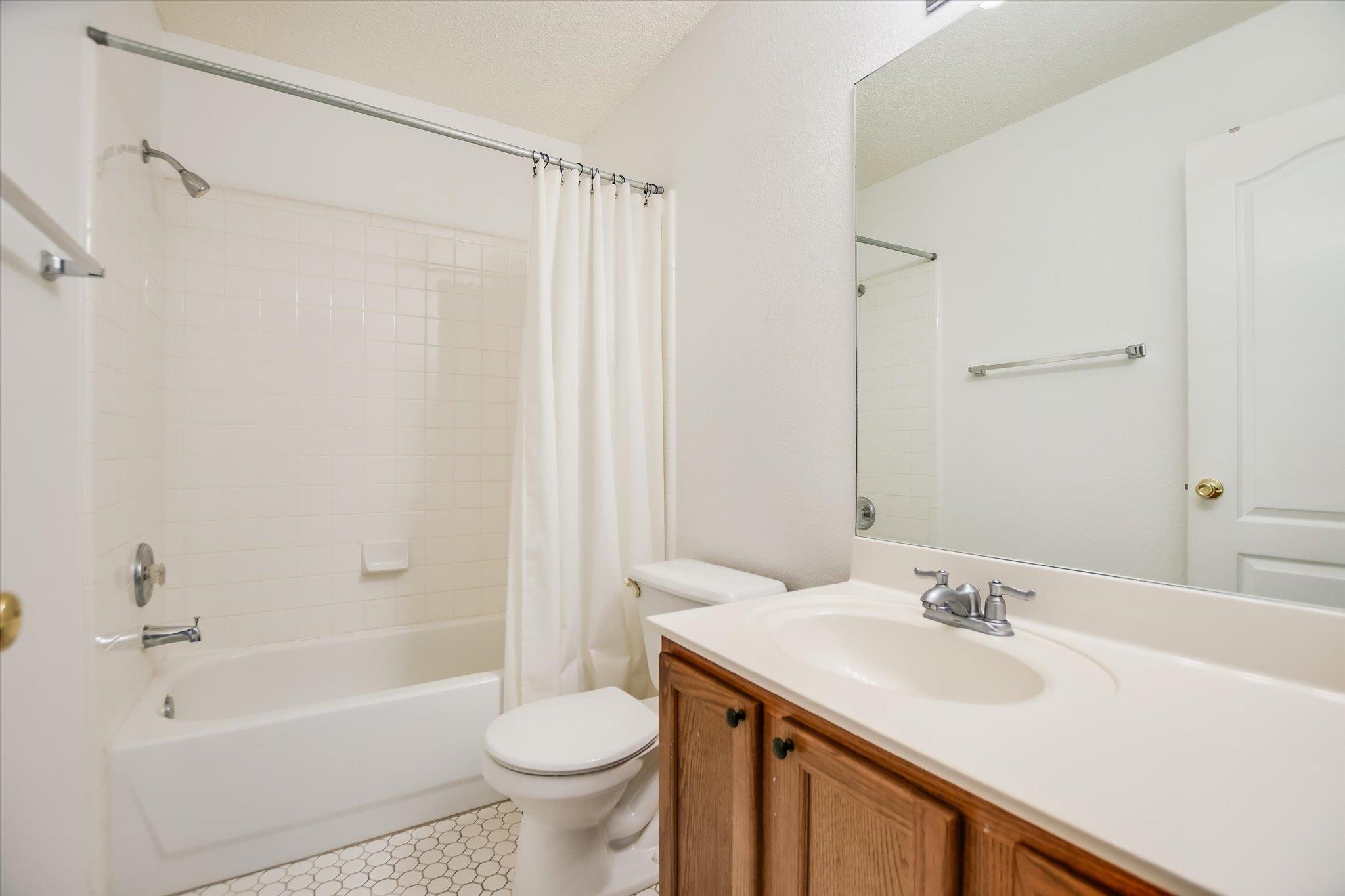 1202 Petunia Ln, Pflugerville, TX 78660