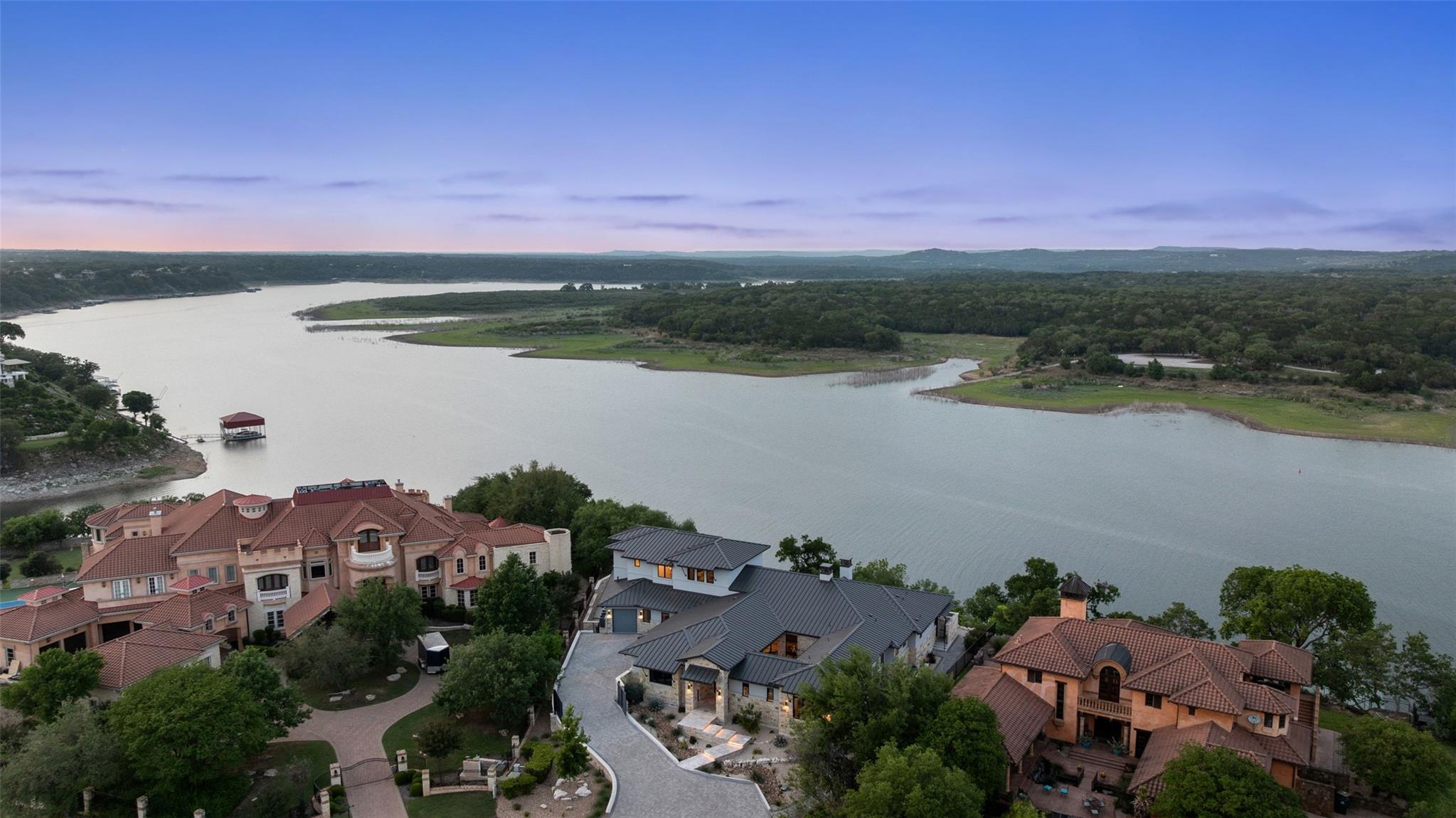 2923 Cliff Pt, Spicewood, TX 78669