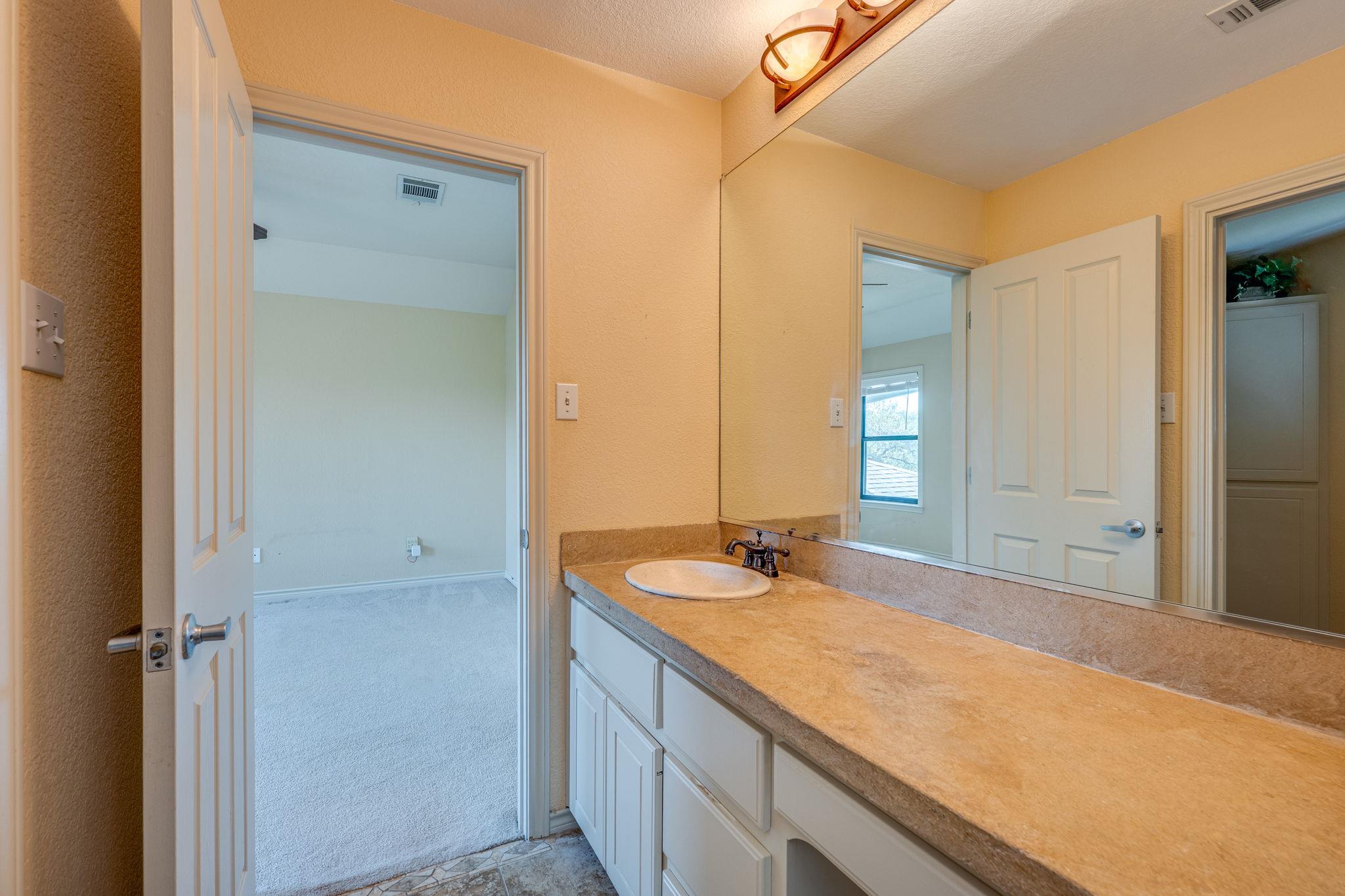 108 S El Reno Cv, Lakeway, TX 78734
