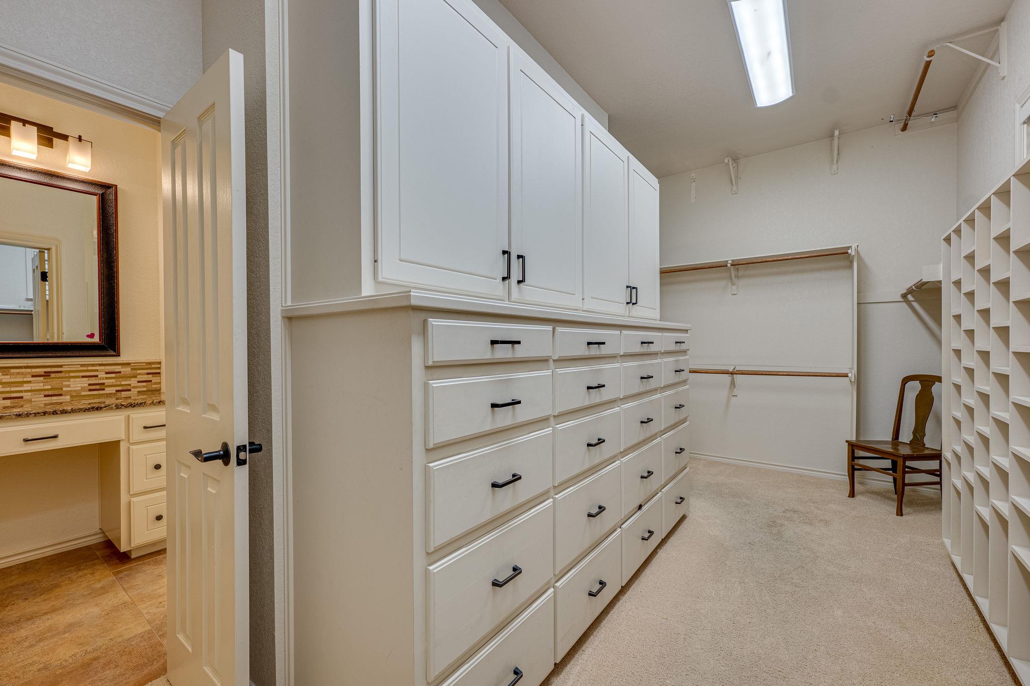 108 S El Reno Cv, Lakeway, TX 78734