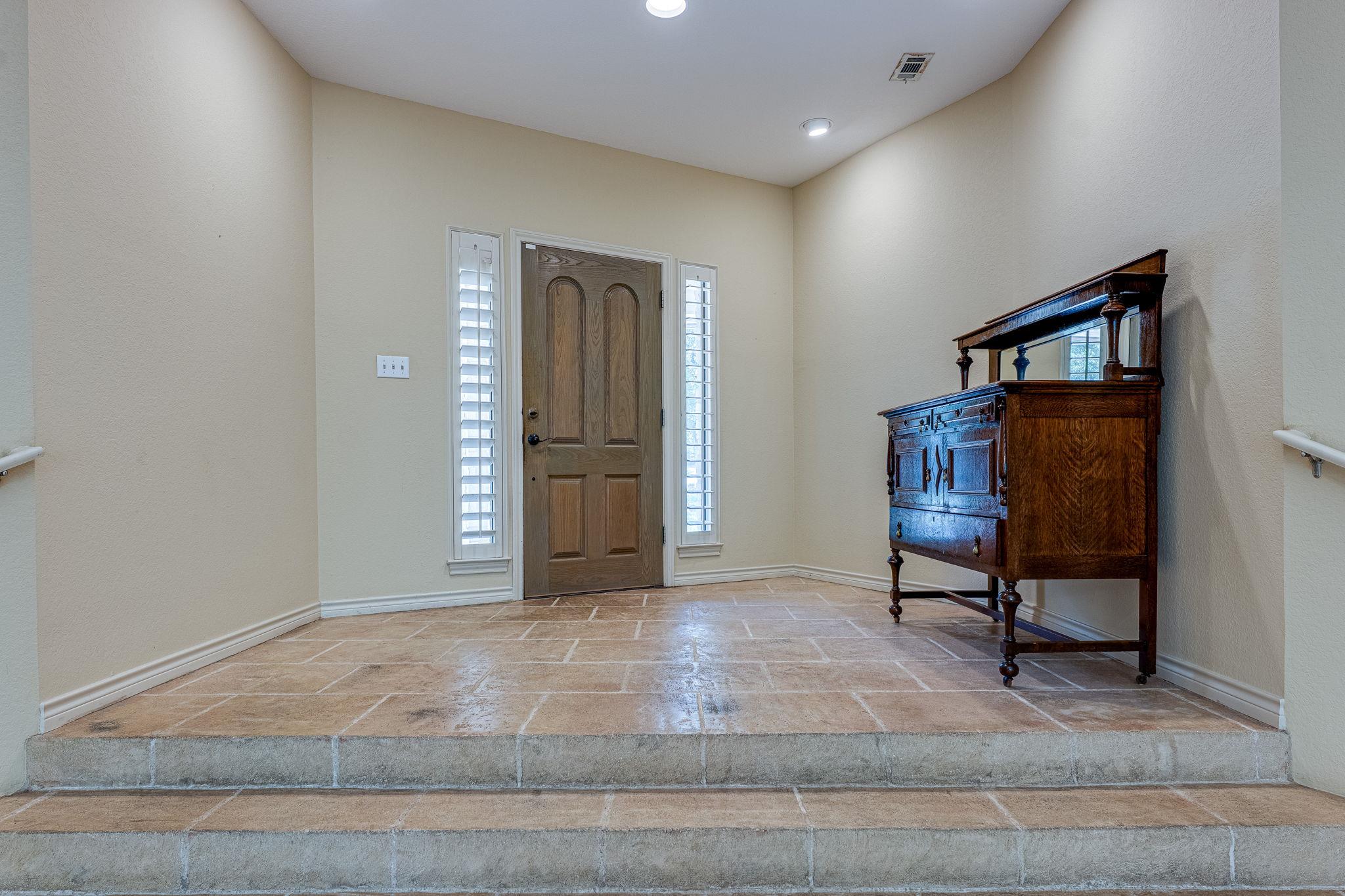 108 S El Reno Cv, Lakeway, TX 78734