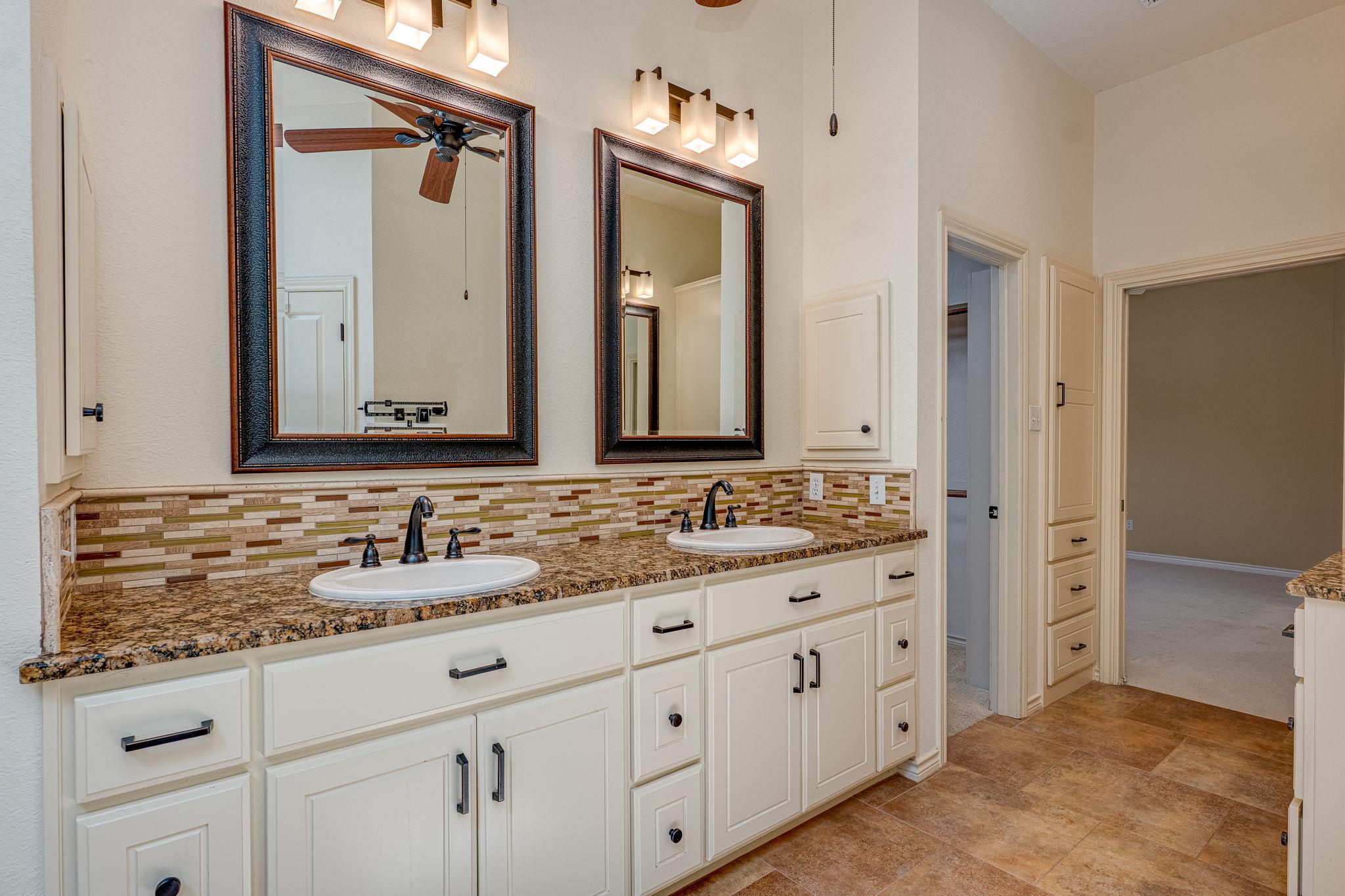 108 S El Reno Cv, Lakeway, TX 78734