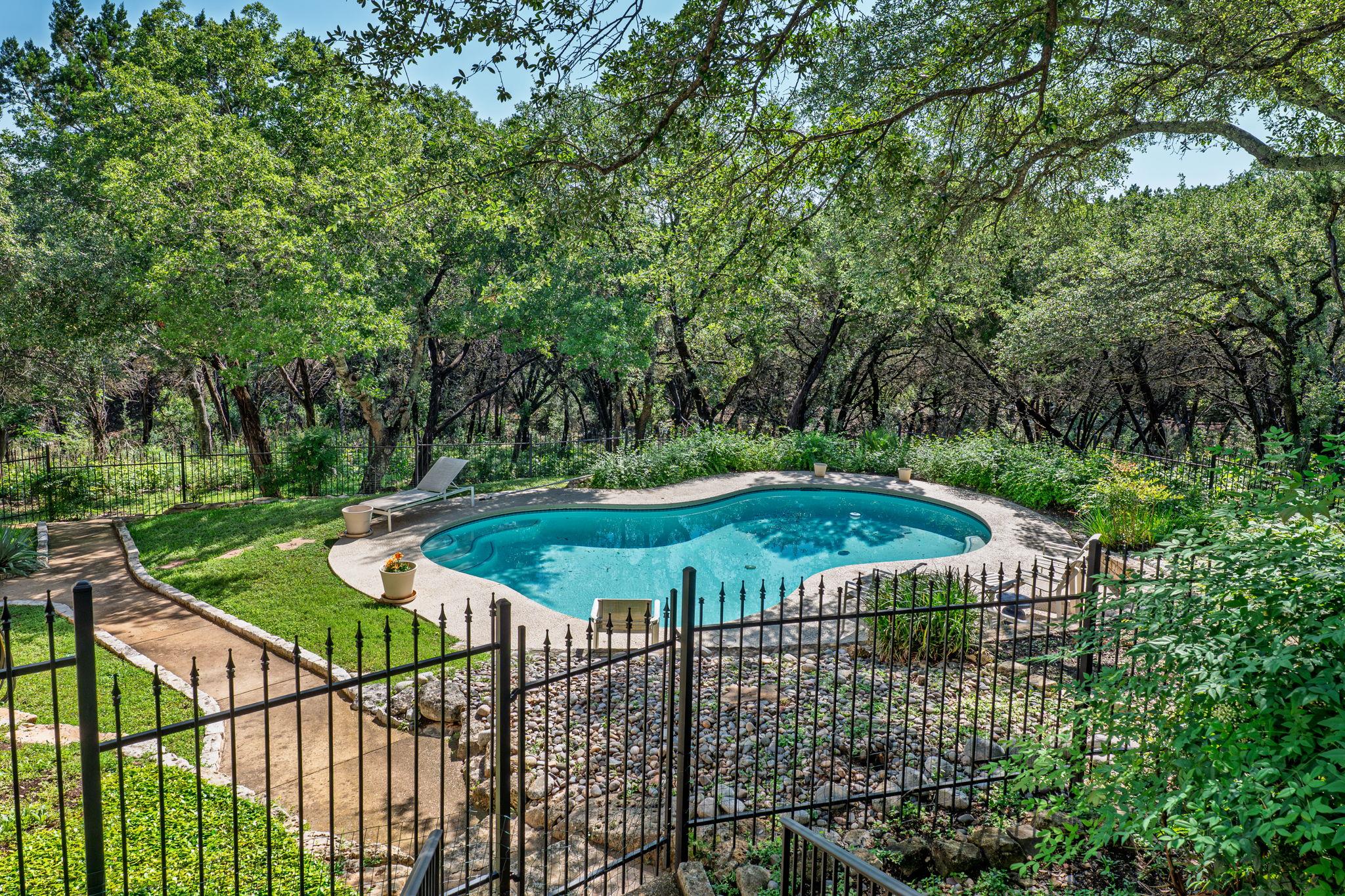 108 S El Reno Cv, Lakeway, TX 78734