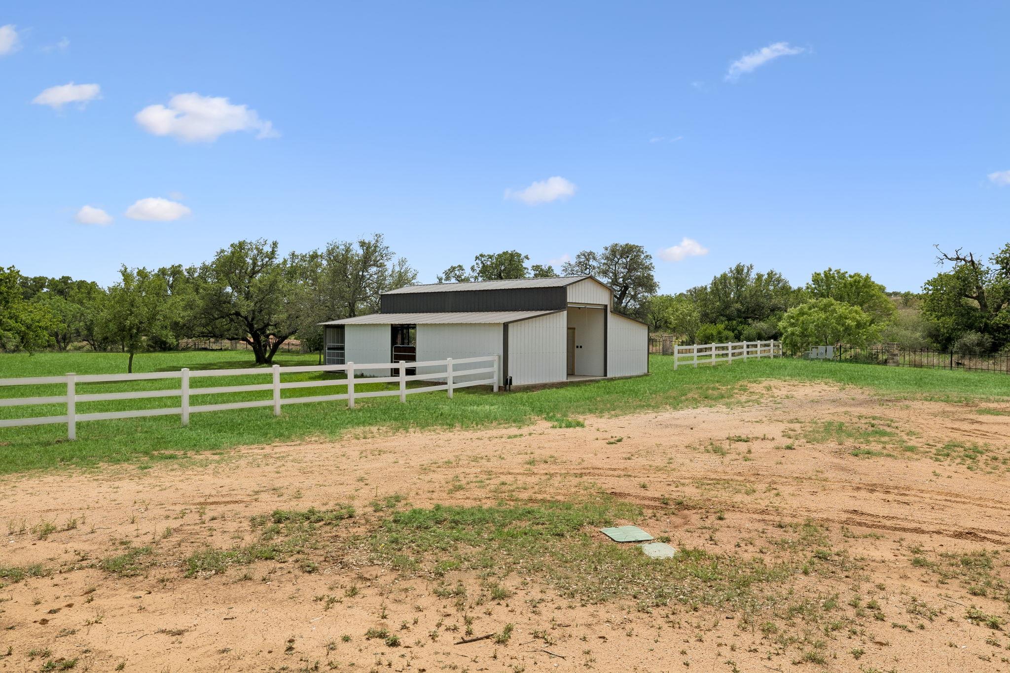1450 Fm 2342, Kingsland, TX 78639