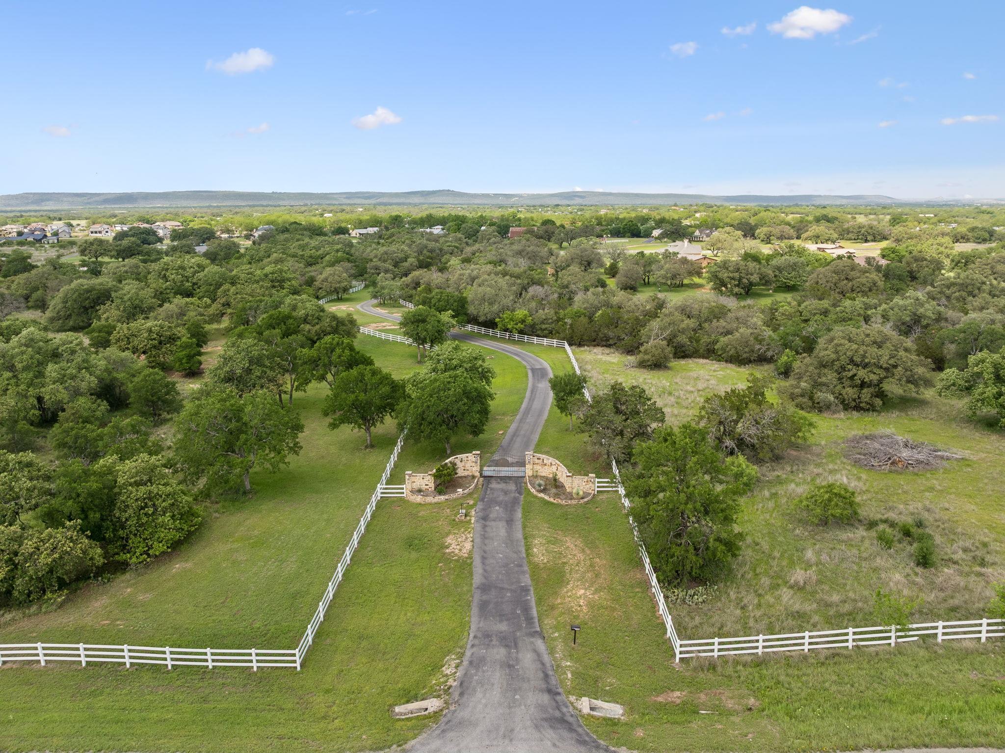 1450 Fm 2342, Kingsland, TX 78639
