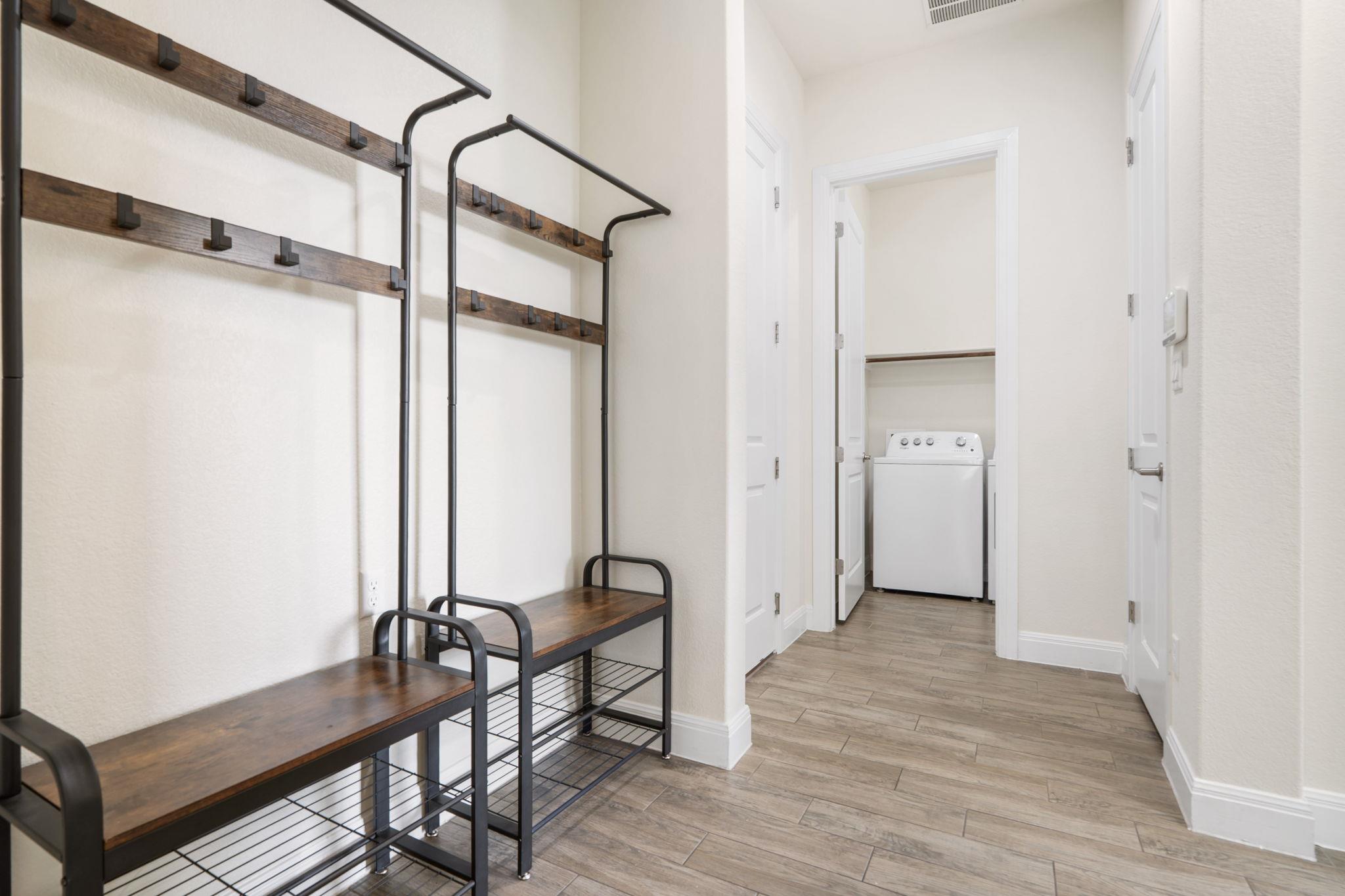 2304 Arroyo Grande Dr # 1, Leander, TX 78641