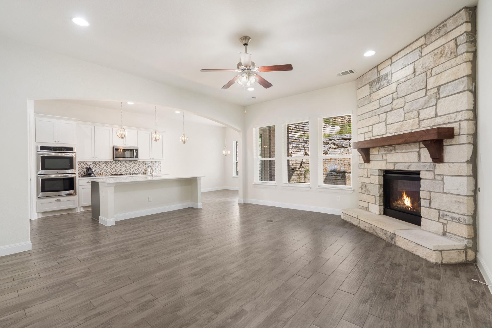 2304 Arroyo Grande Dr # 1, Leander, TX 78641