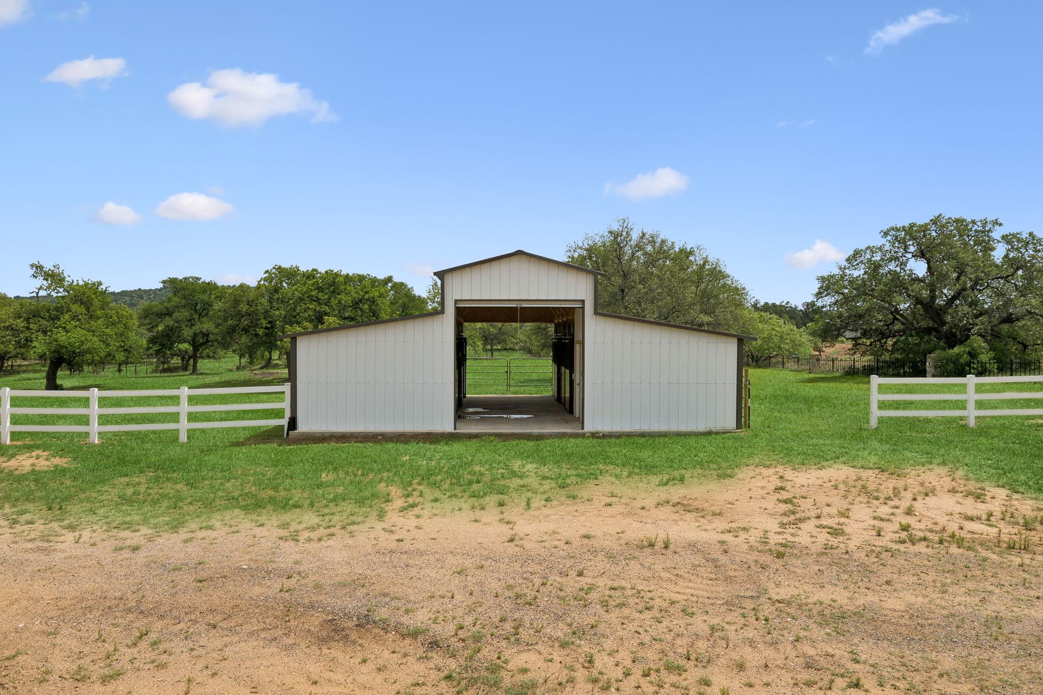 1450 Fm 2342, Kingsland, TX 78639