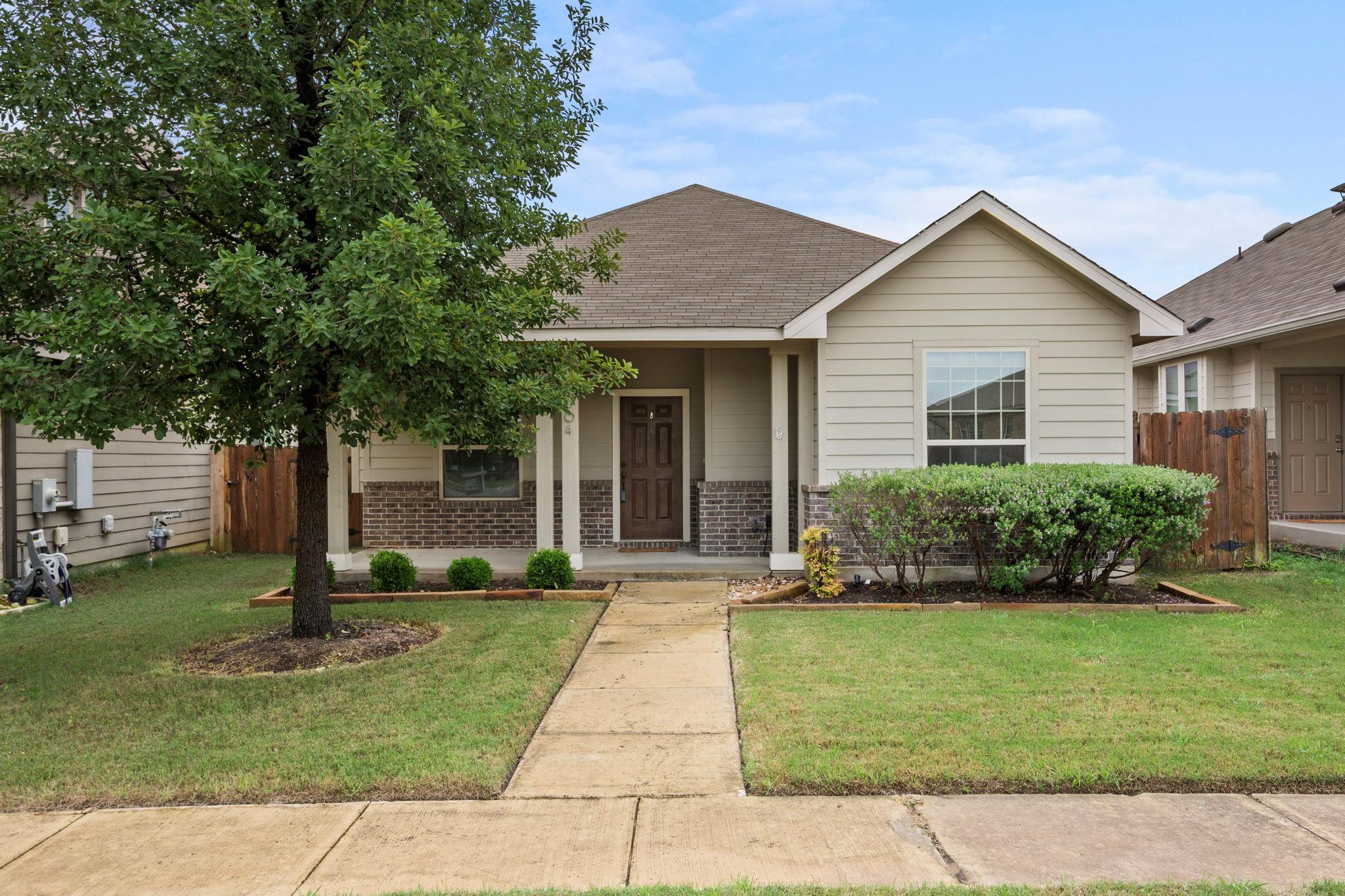 604 Palmilla St, Leander, TX 78641