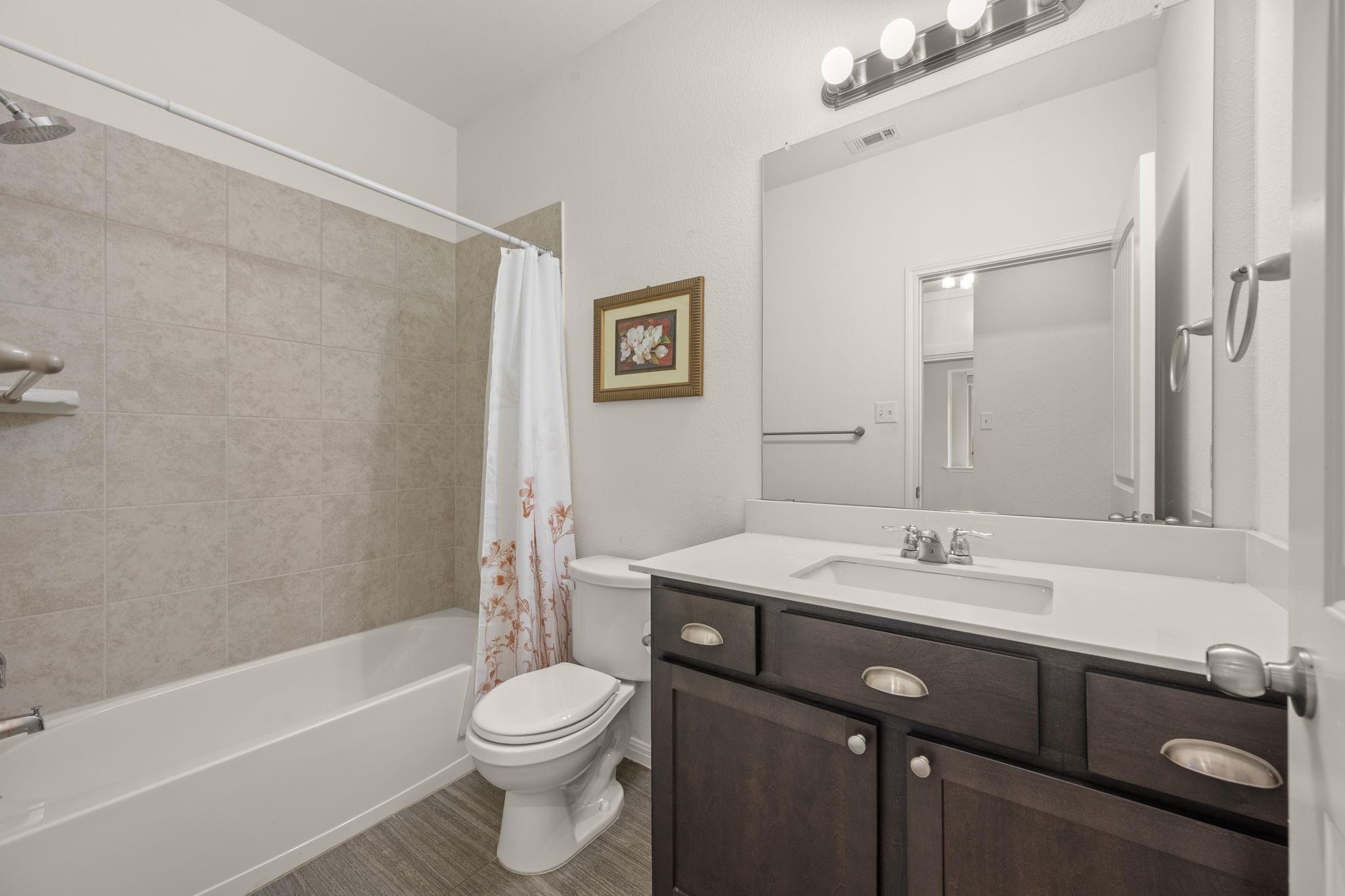 604 Palmilla St, Leander, TX 78641