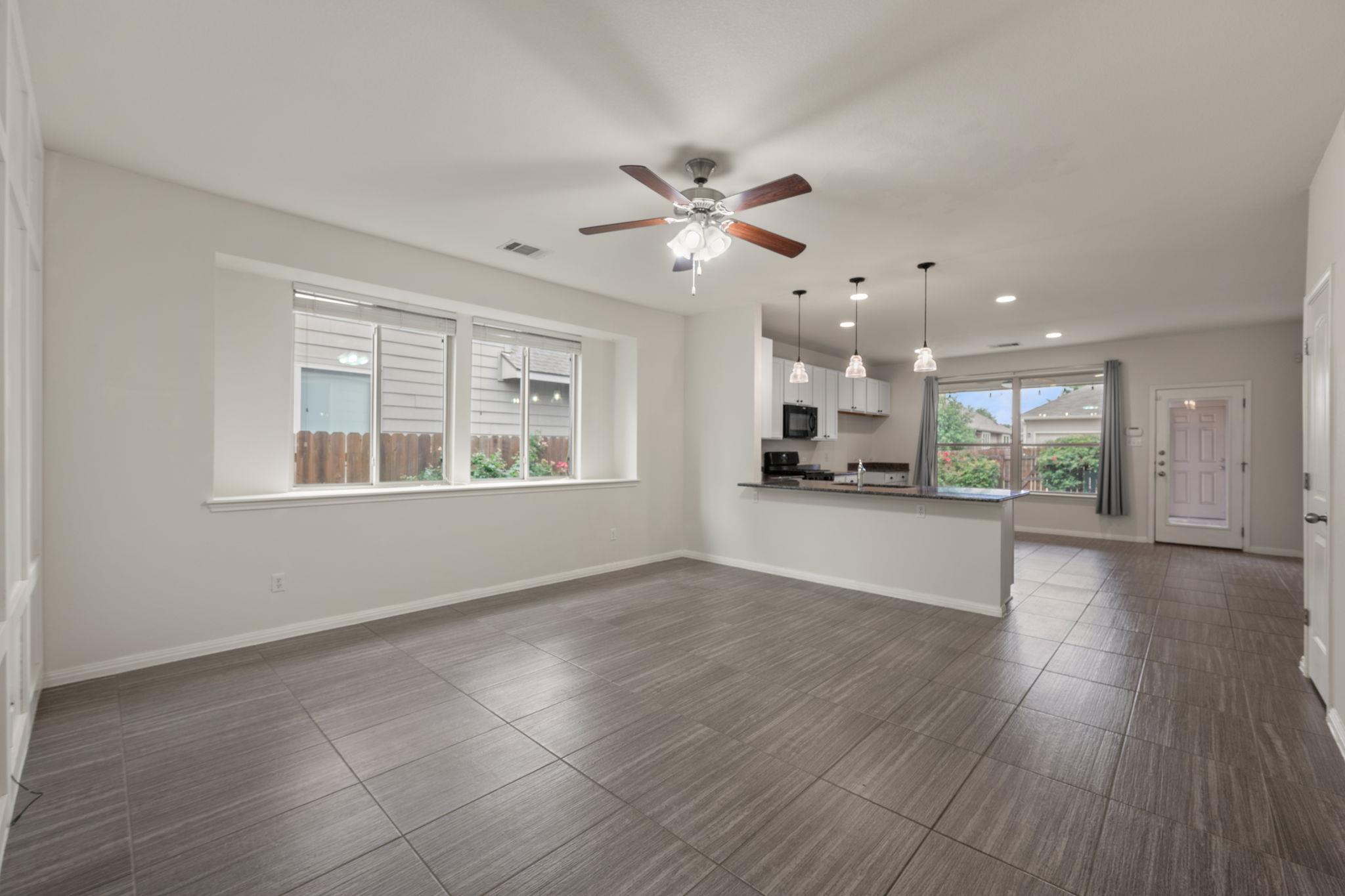 604 Palmilla St, Leander, TX 78641