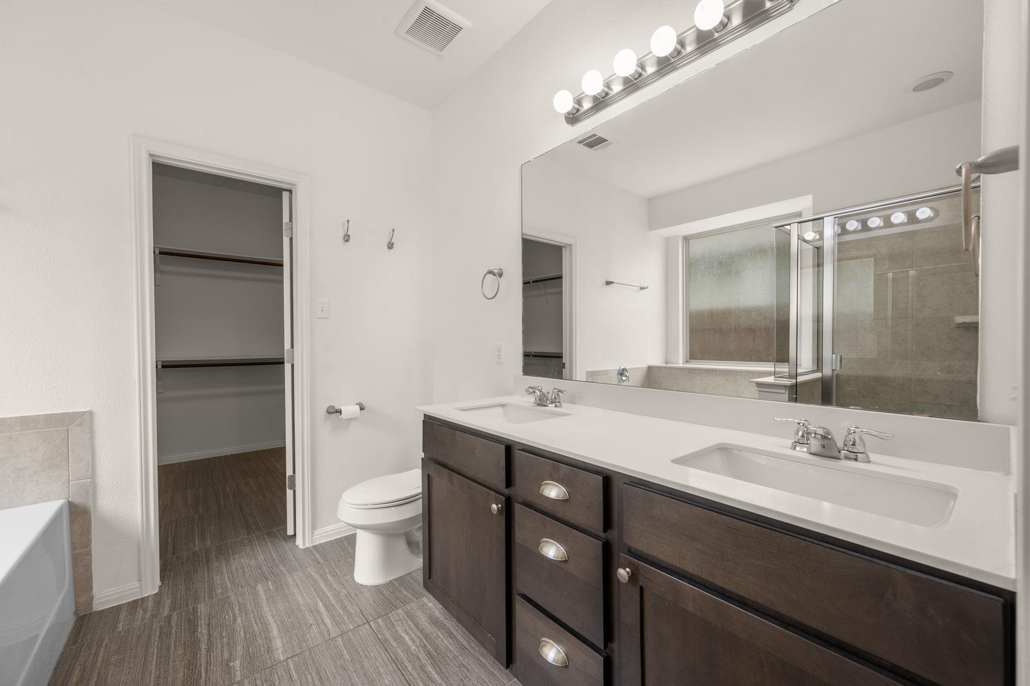 604 Palmilla St, Leander, TX 78641